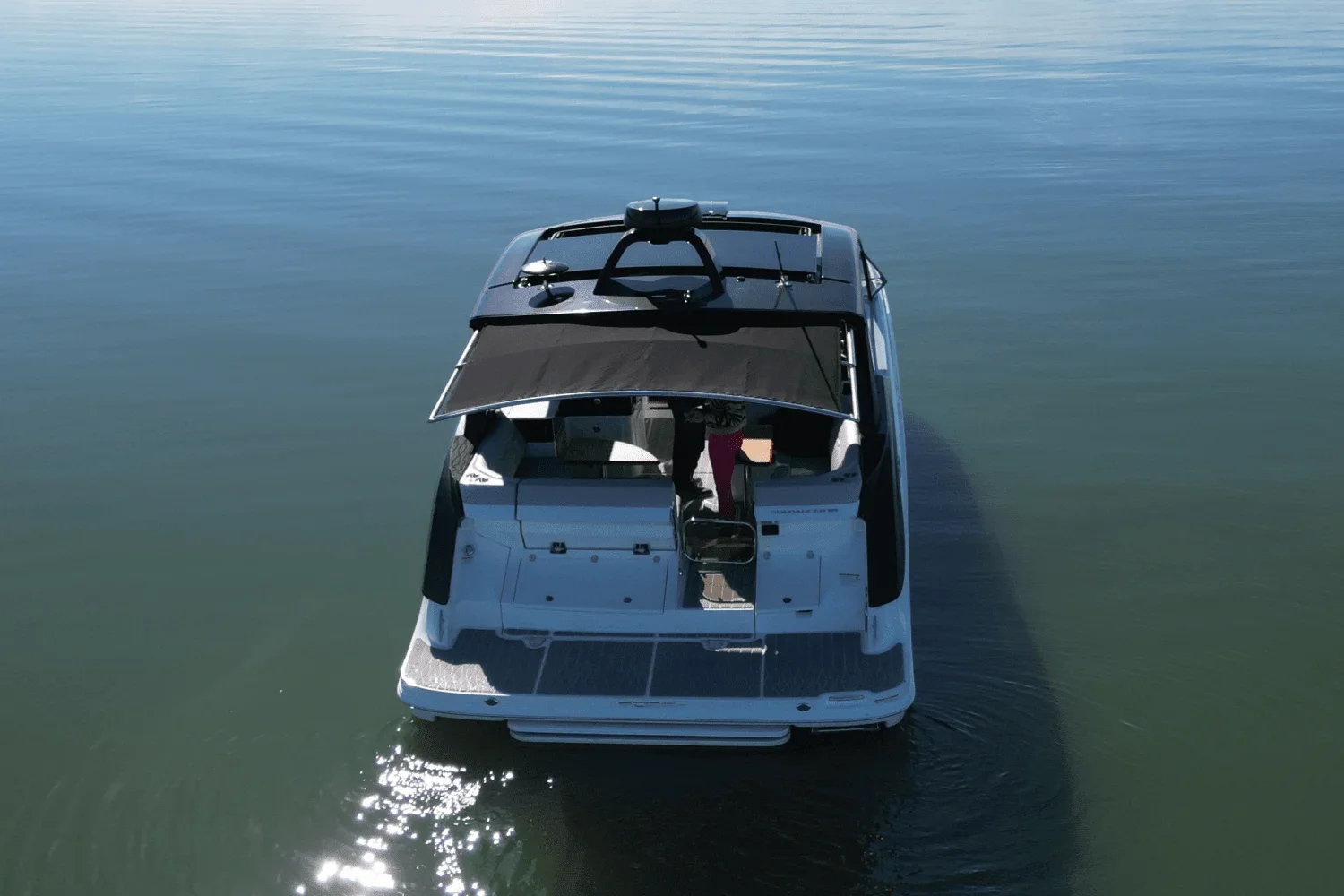 2025 Sea Ray 370 SUNDANCER Image Thumbnail #5