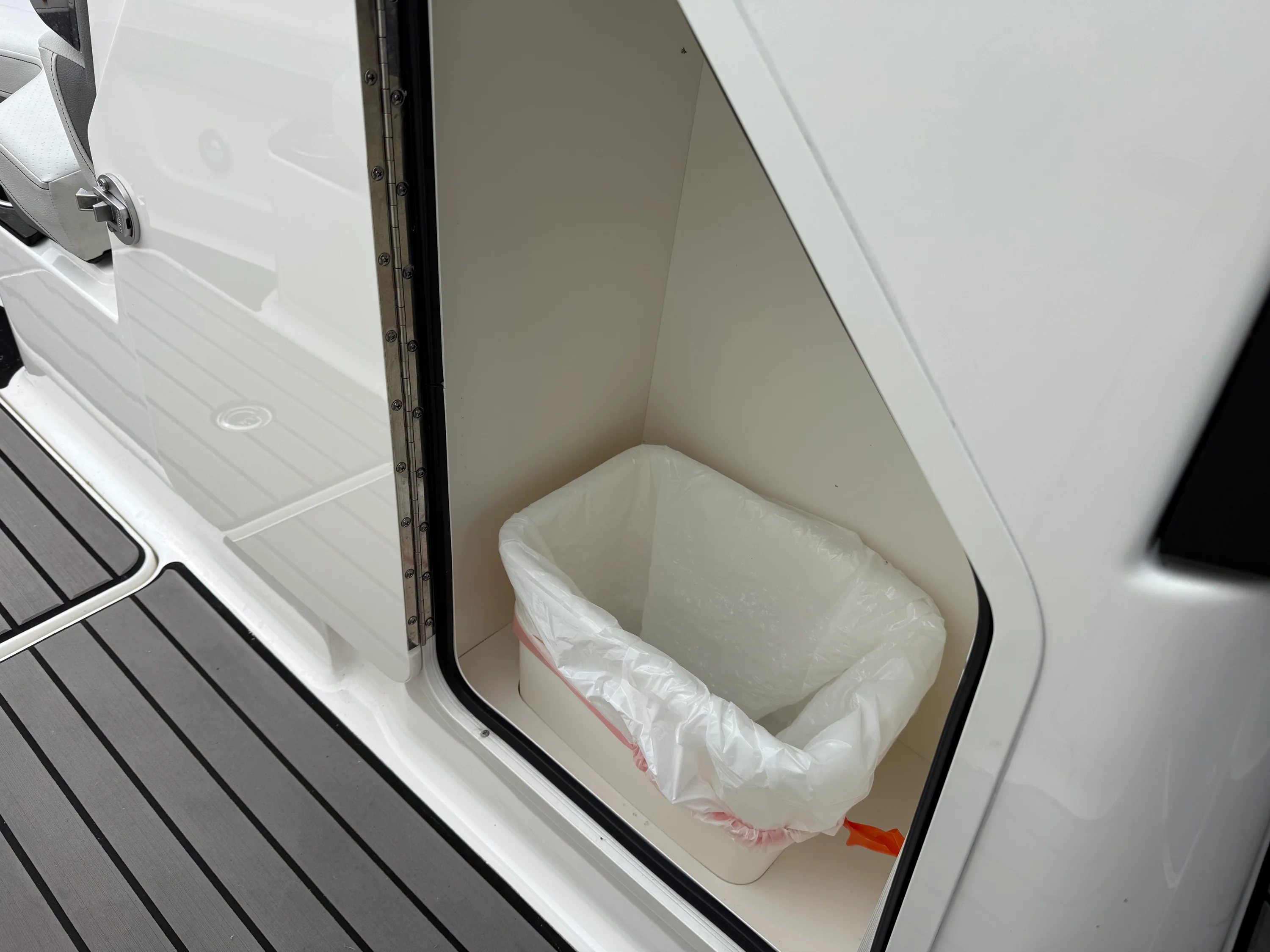 2024 Sea Ray 280 SLX Image Thumbnail #37