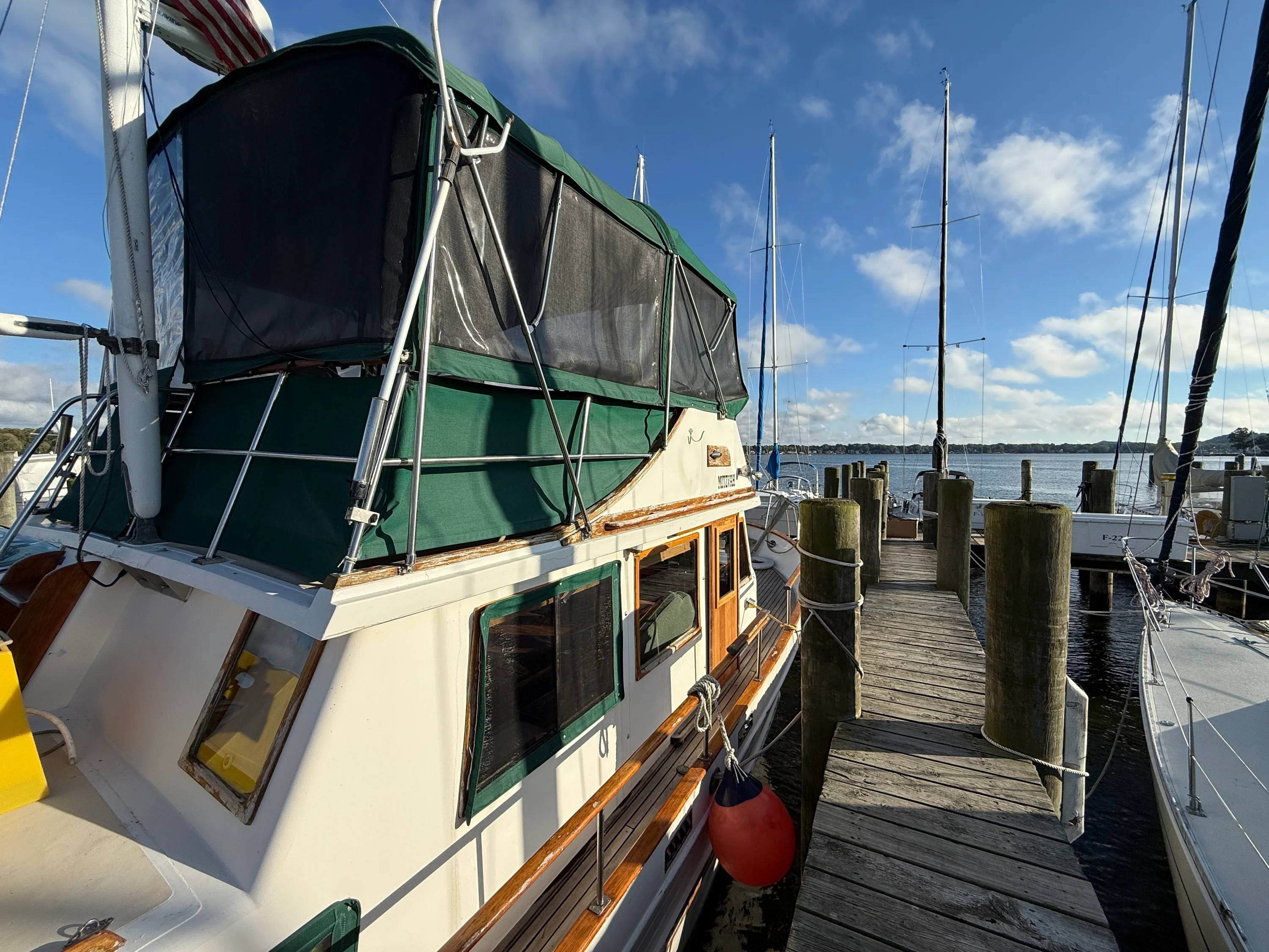 1981 Marine Trader DOUBLE CABIN Image Thumbnail #2