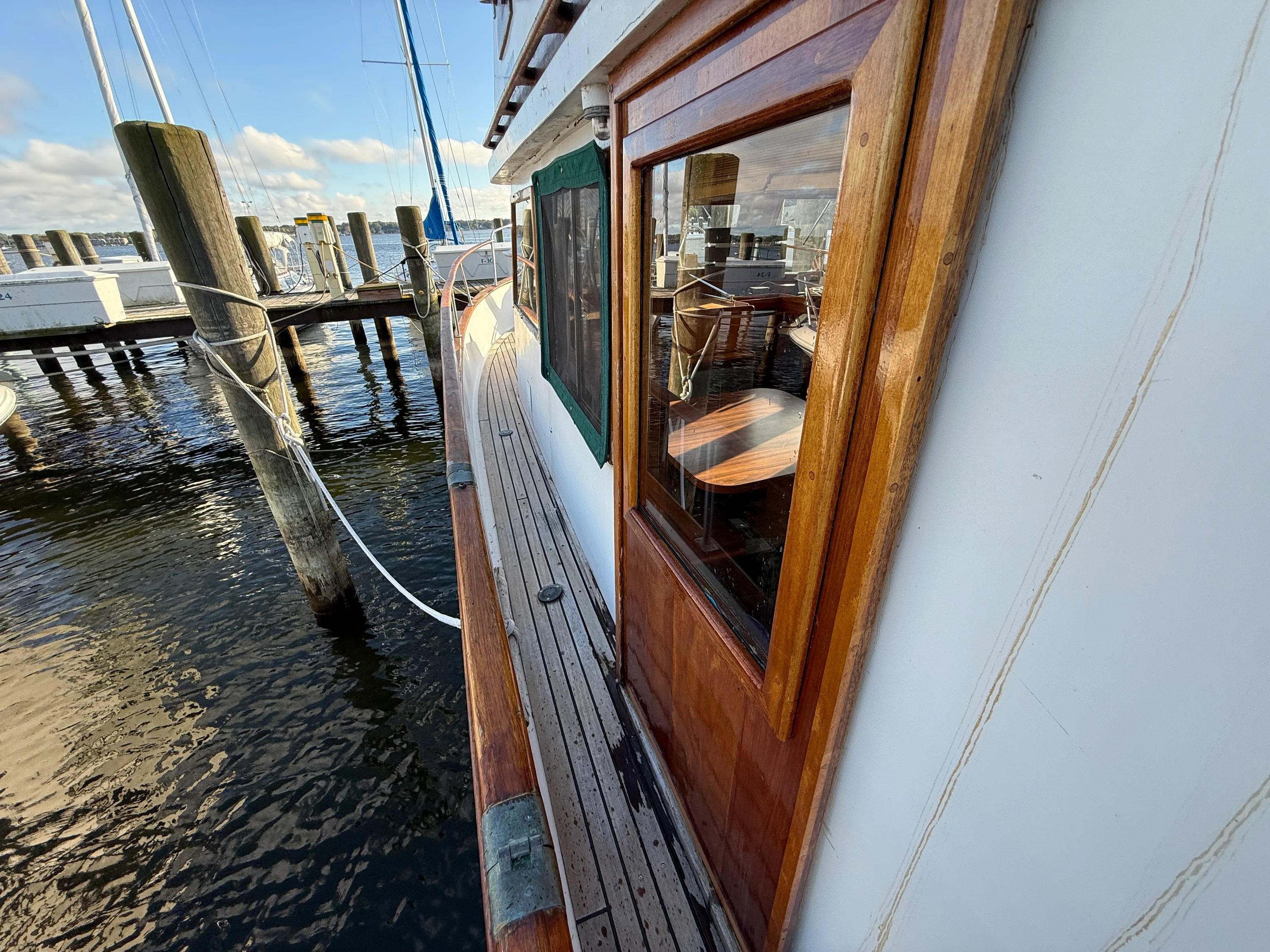 1981 Marine Trader DOUBLE CABIN Image Thumbnail #7