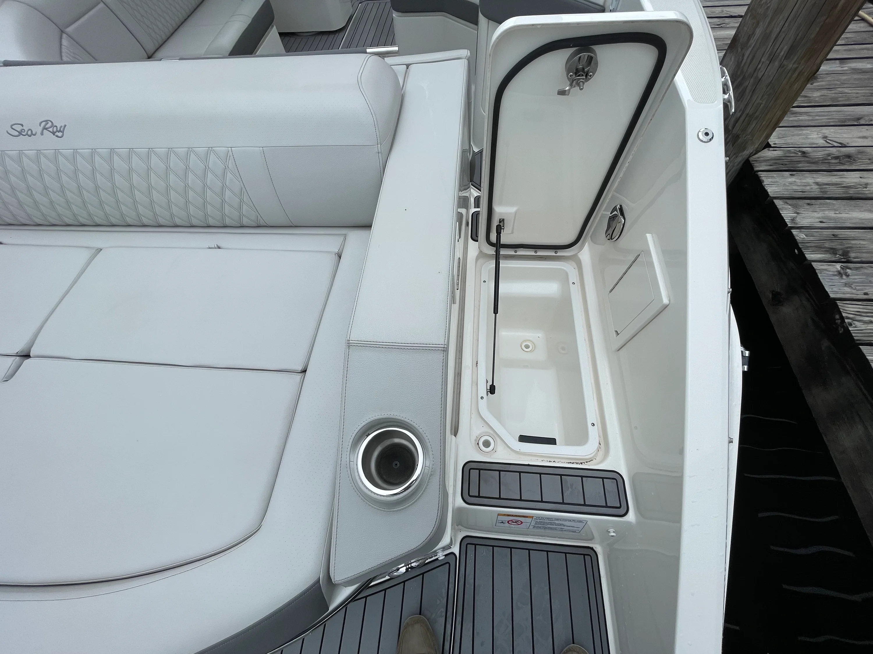 2021 Sea Ray SLX 310 Image Thumbnail #37