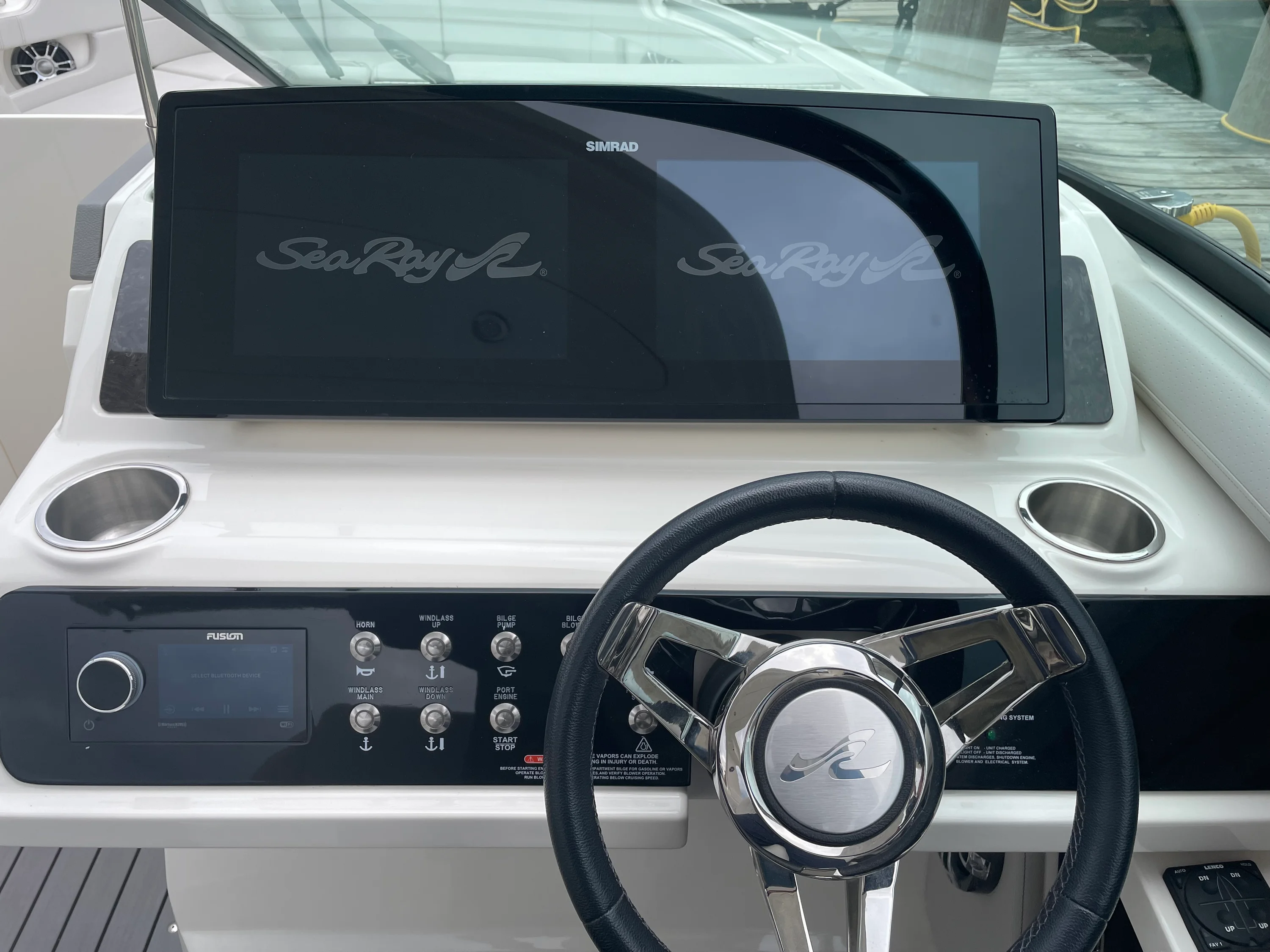 2021 Sea Ray SLX 310 Image Thumbnail #14