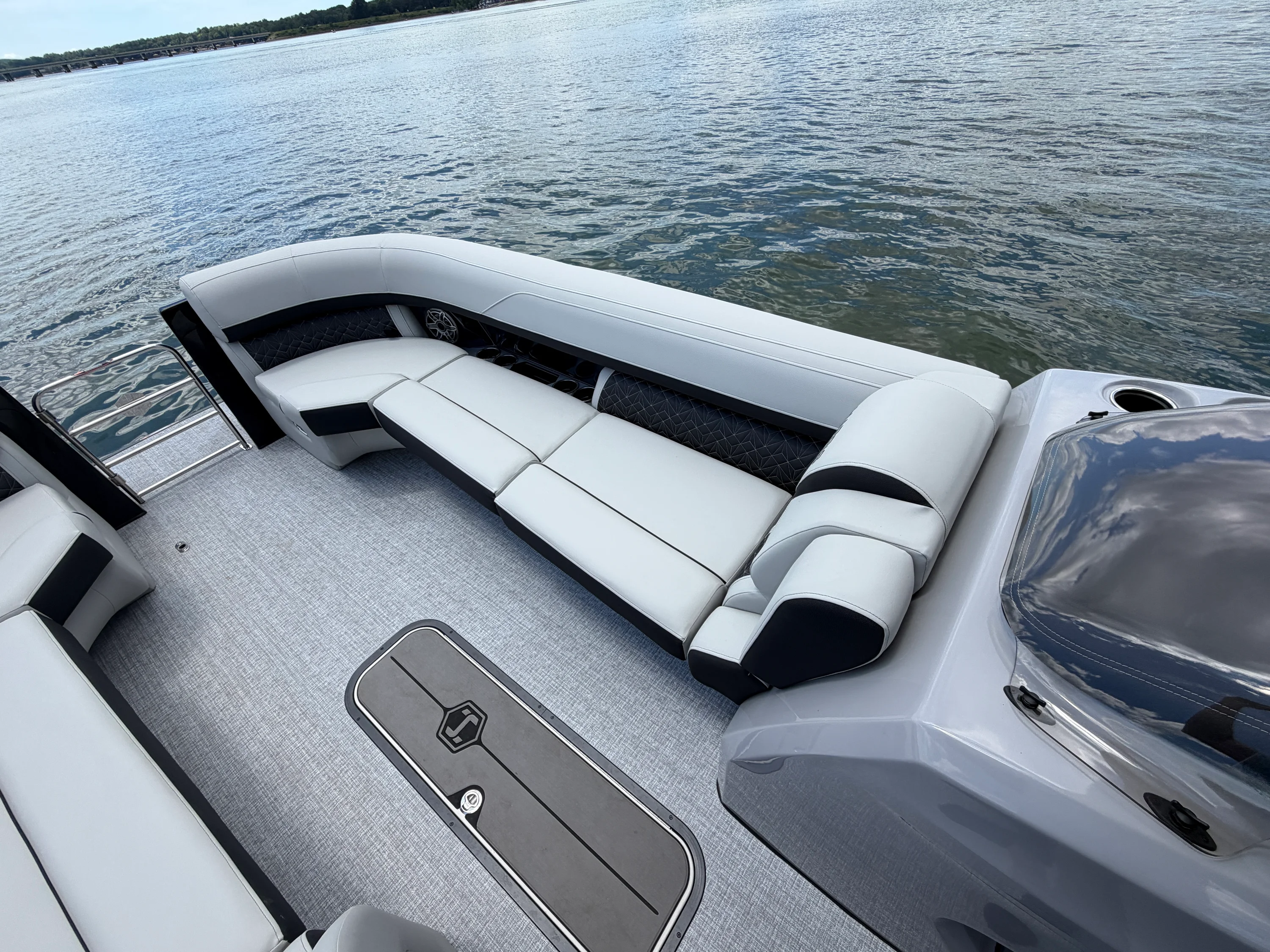 2026 Harris GRAND MARINER 250 Image Thumbnail #21