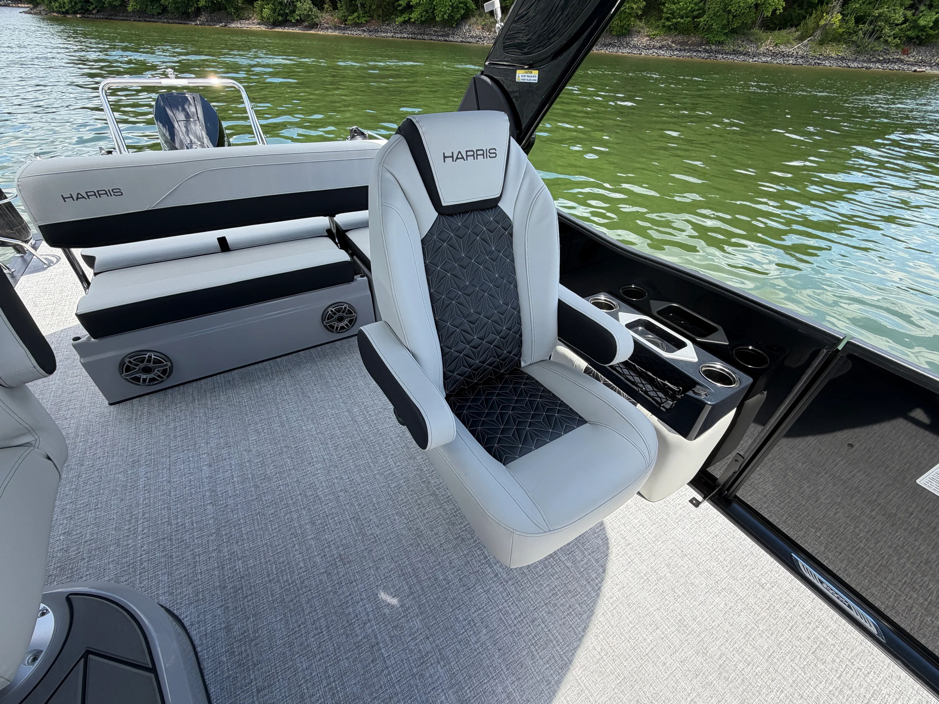 2026 Harris GRAND MARINER 250 Image Thumbnail #23