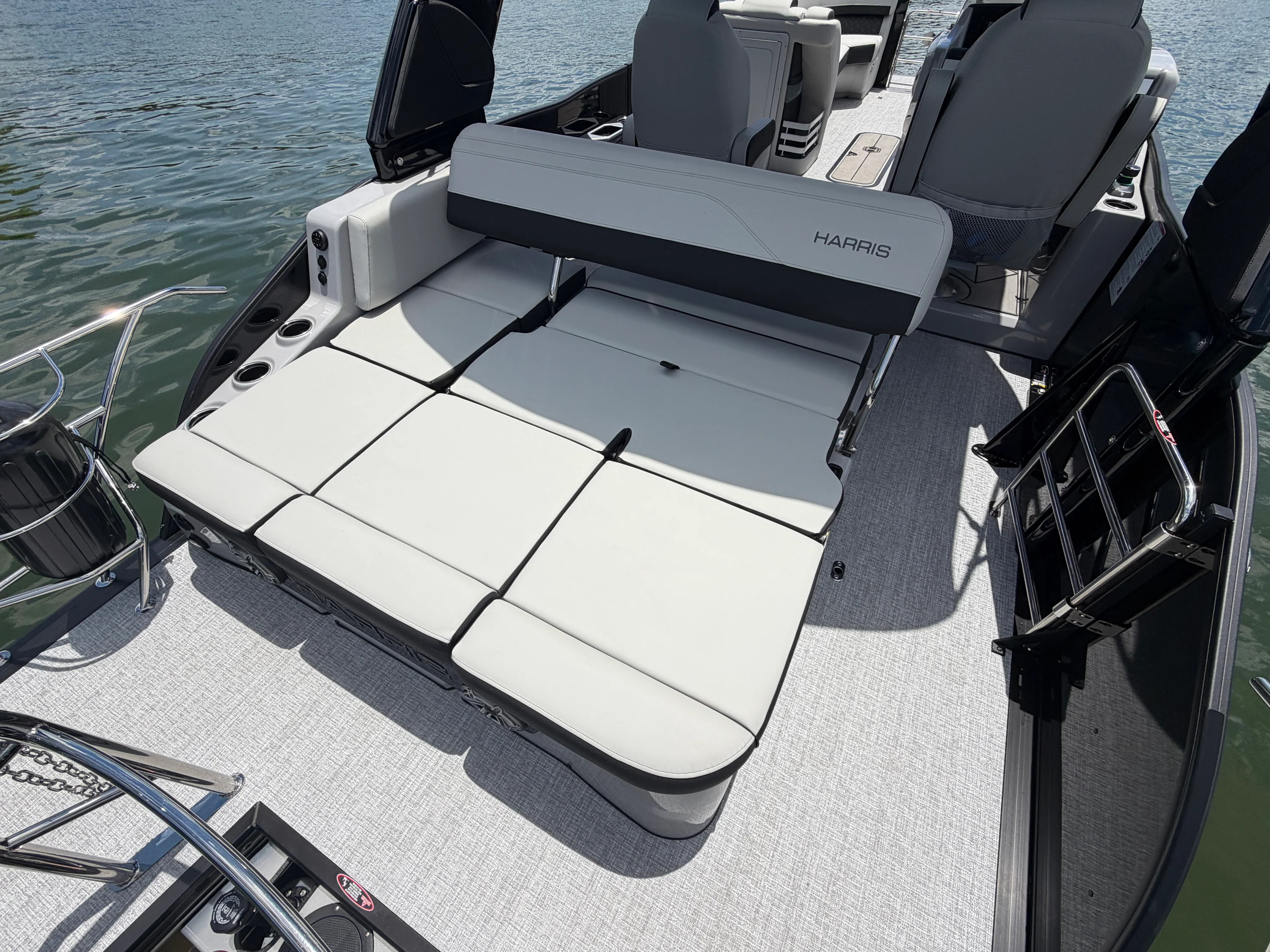 2026 Harris GRAND MARINER 250 Image Thumbnail #31
