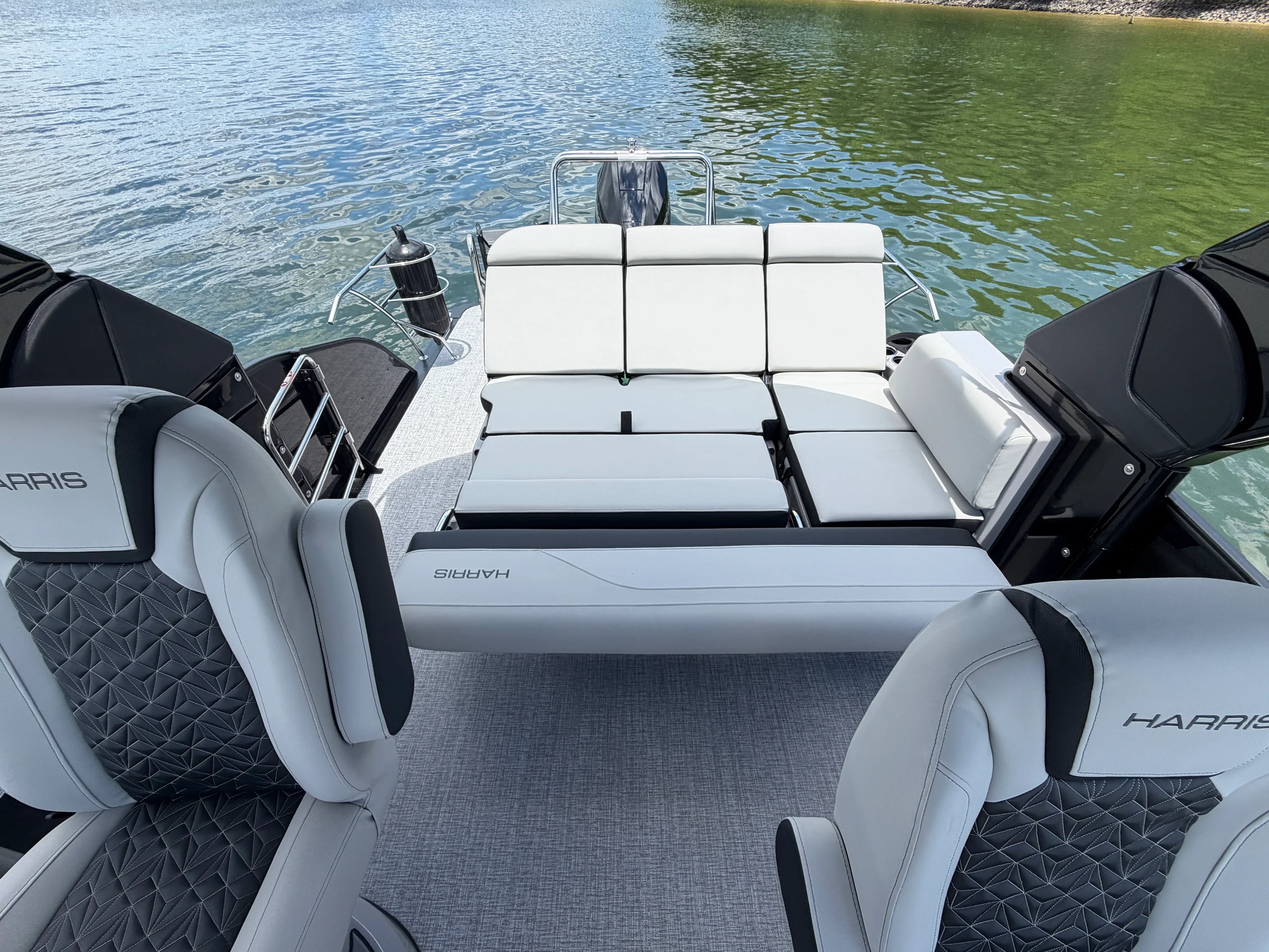 2026 Harris GRAND MARINER 250 Image Thumbnail #33