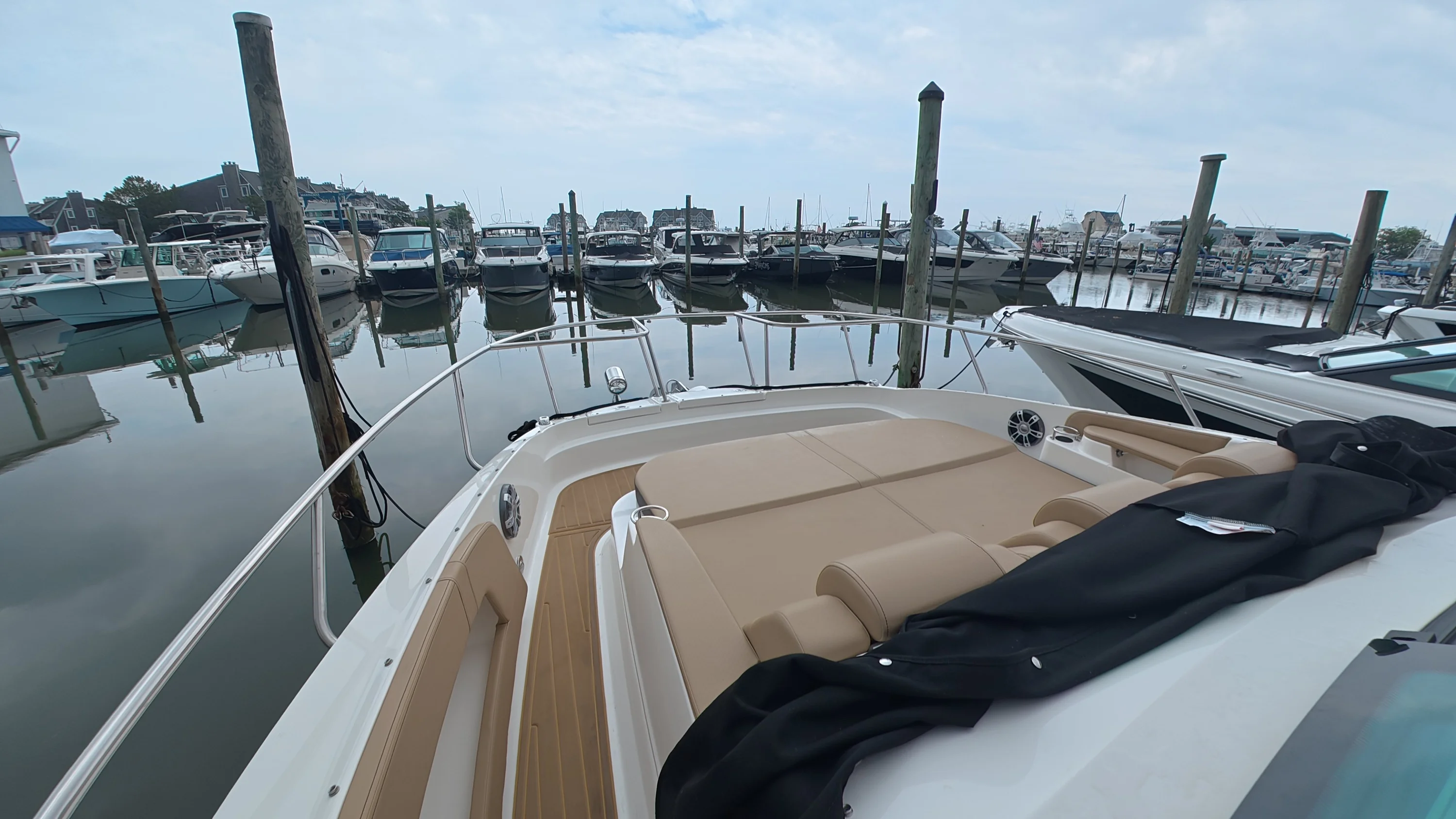 2025 Sea Ray Sundancer 320 Outboard Image Thumbnail #26