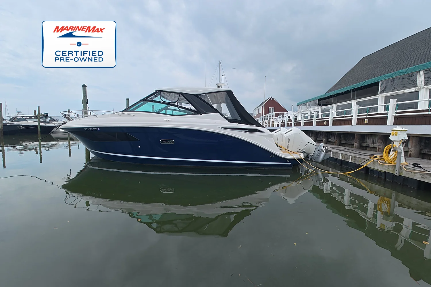 2025 Sea Ray Sundancer 320 Outboard Image Thumbnail #0