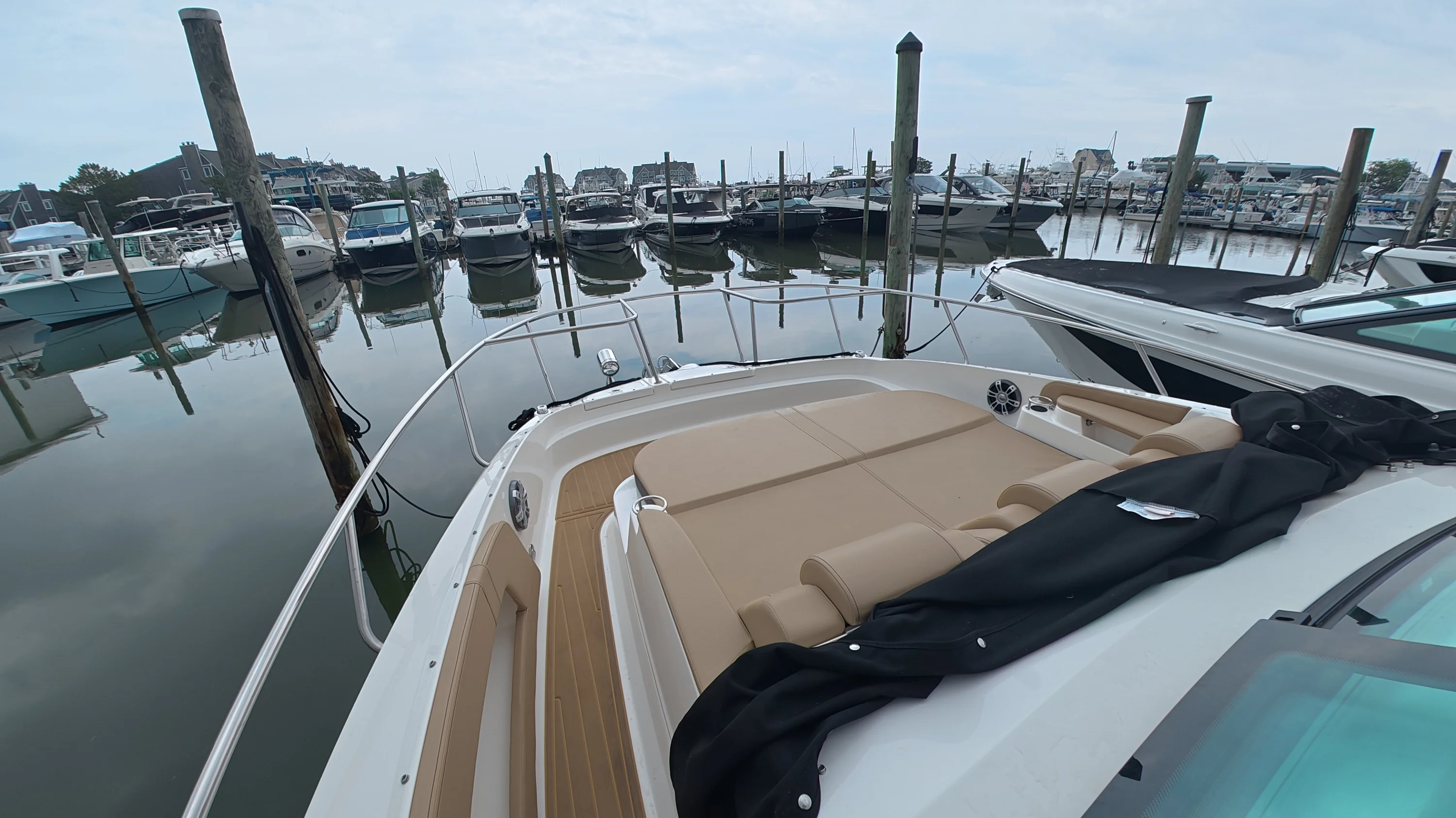 2025 Sea Ray Sundancer 320 Outboard Image Thumbnail #27