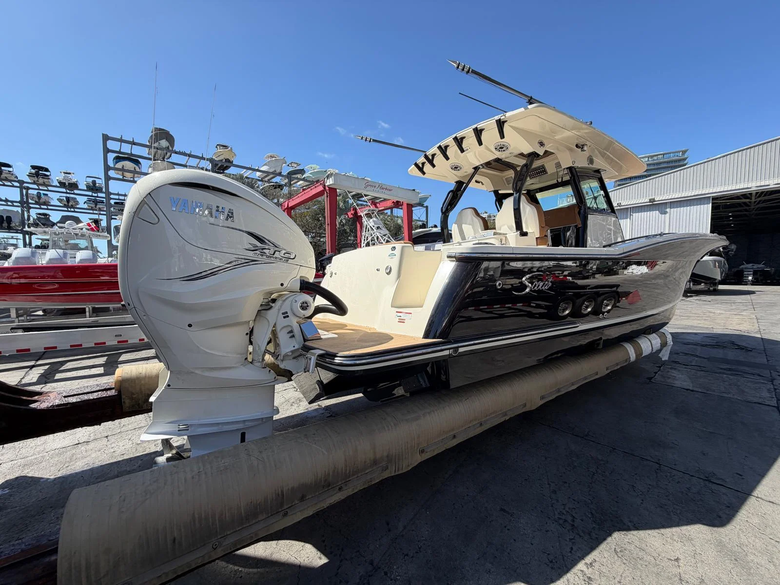 2021 Scout 330 LXF Image Thumbnail #3