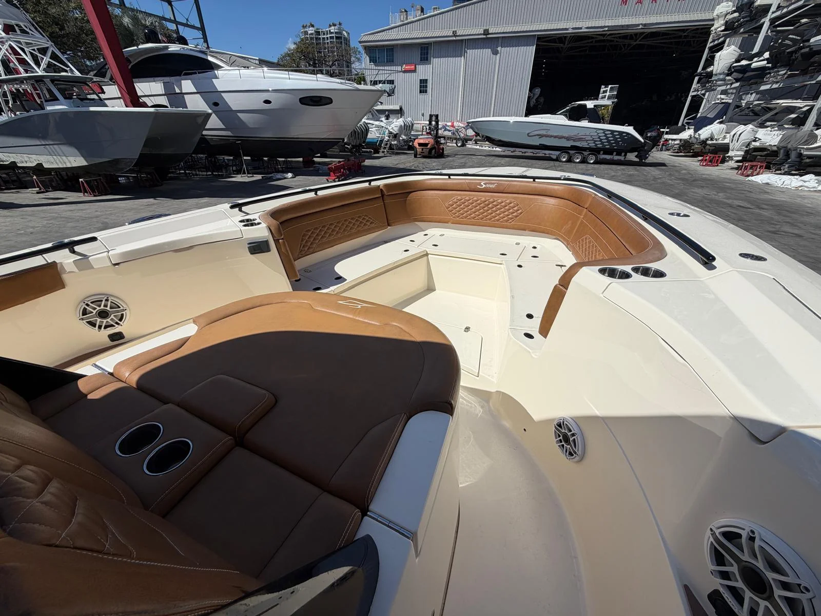2021 Scout 330 LXF Image Thumbnail #8