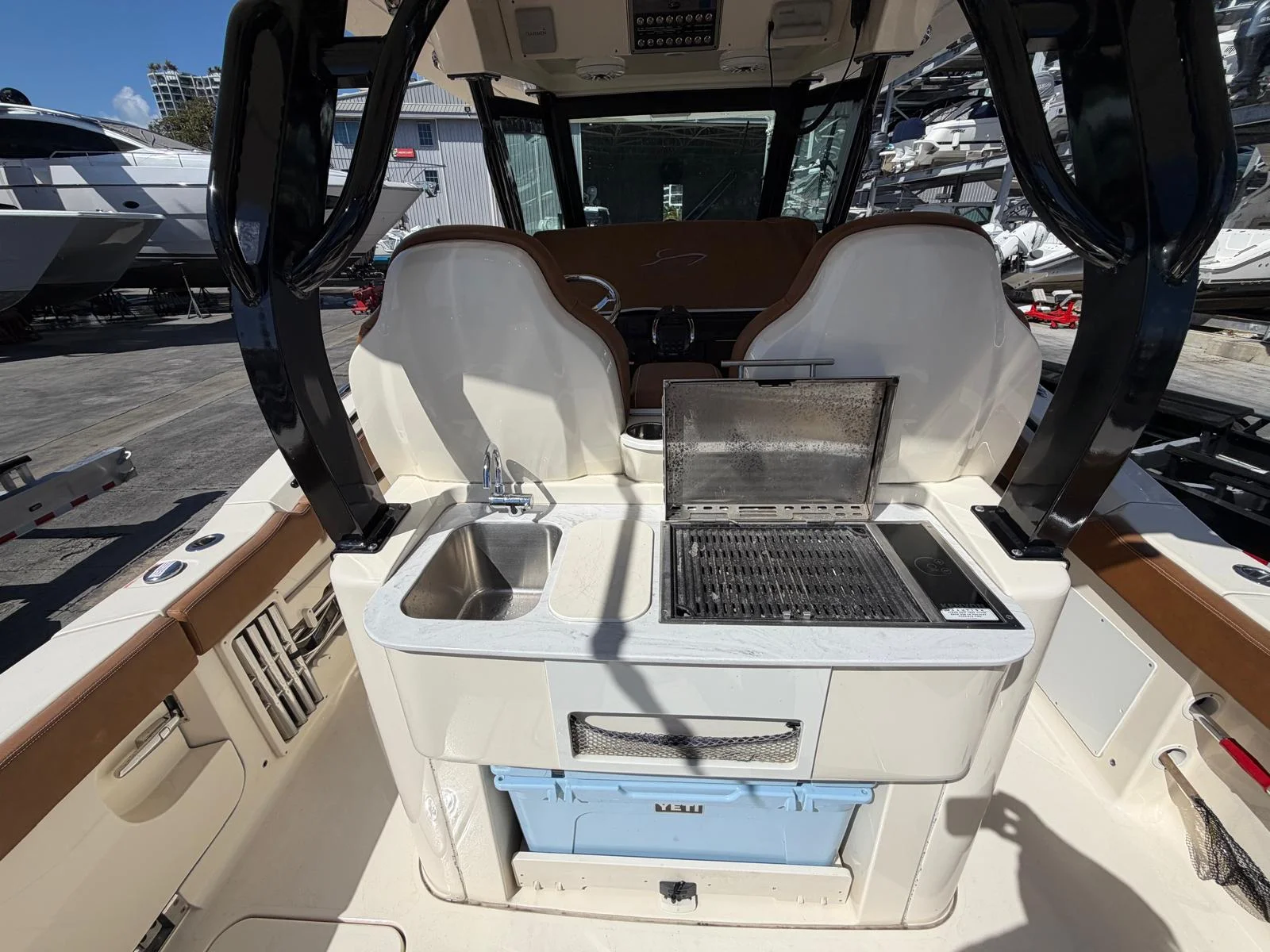 2021 Scout 330 LXF Image Thumbnail #23