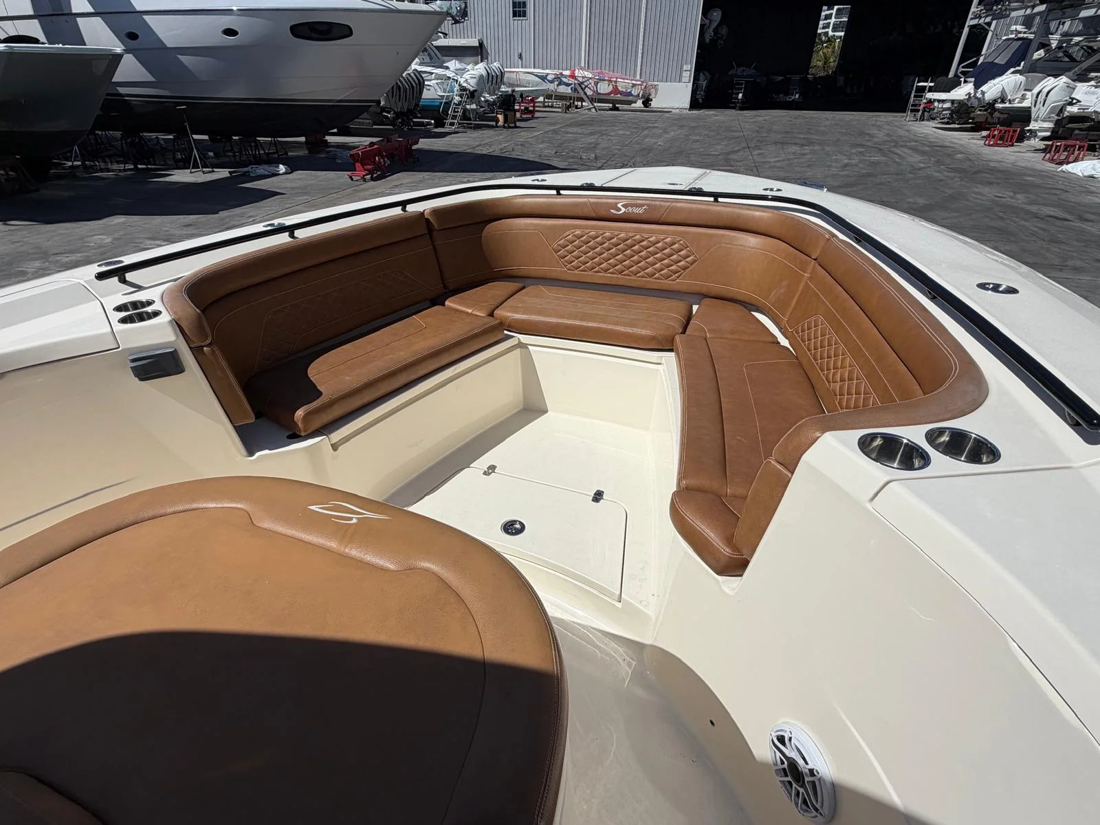2021 Scout 330 LXF Image Thumbnail #7