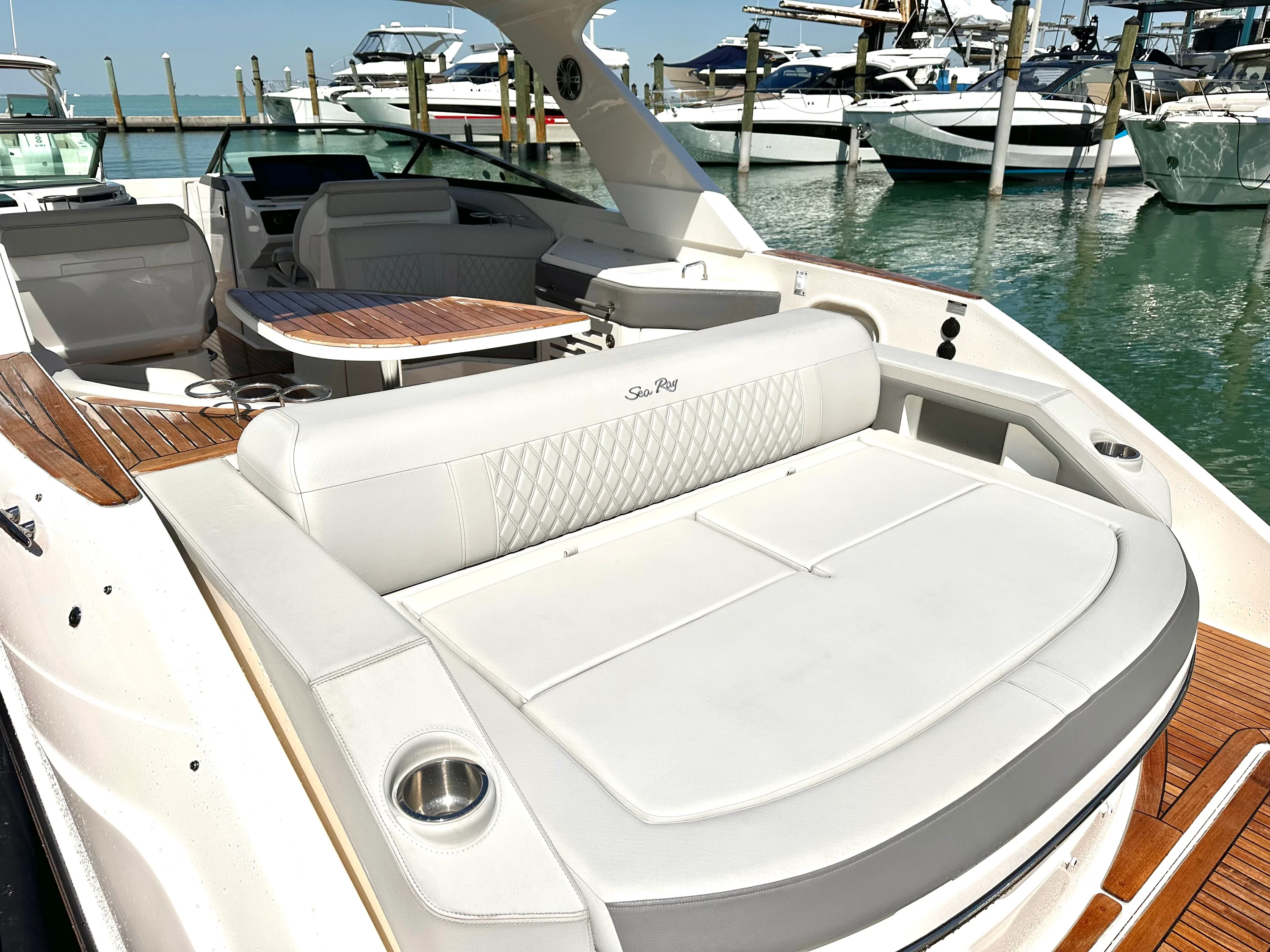 2022 Sea Ray 310 SLX OB Image Thumbnail #15