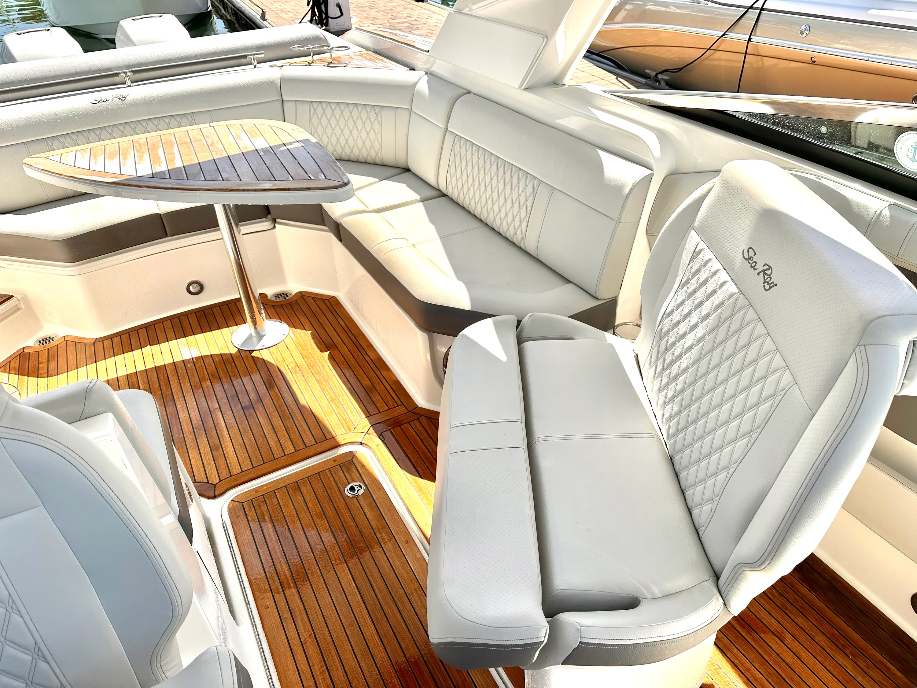 2022 Sea Ray 310 SLX OB Image Thumbnail #32