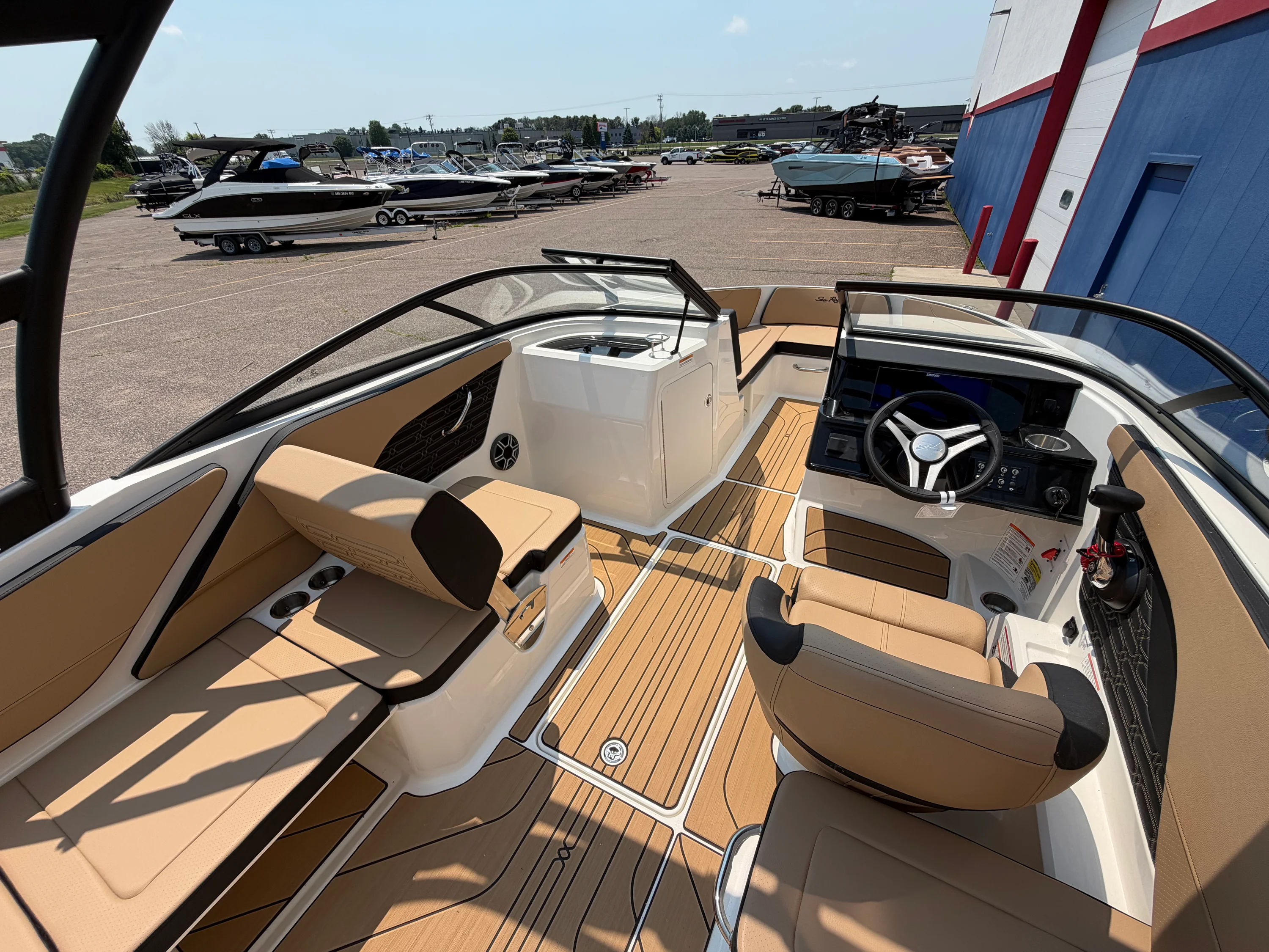 2026 Sea Ray SPX 210 Image Thumbnail #14