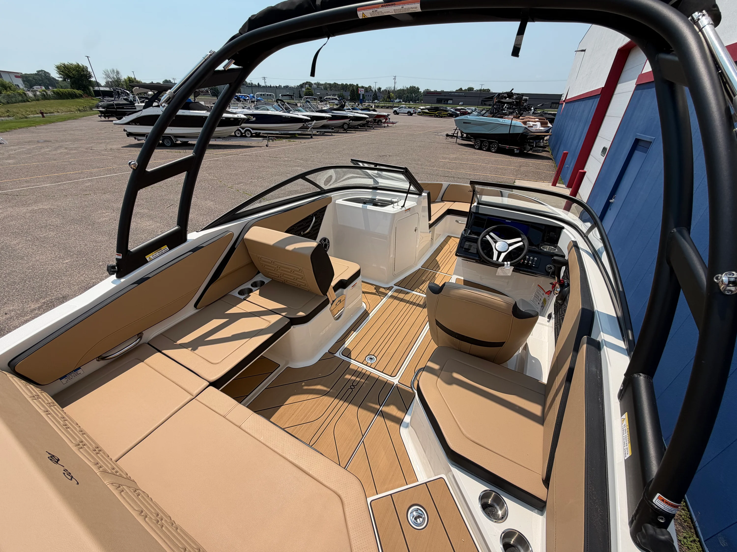 2026 Sea Ray SPX 210 Image Thumbnail #12