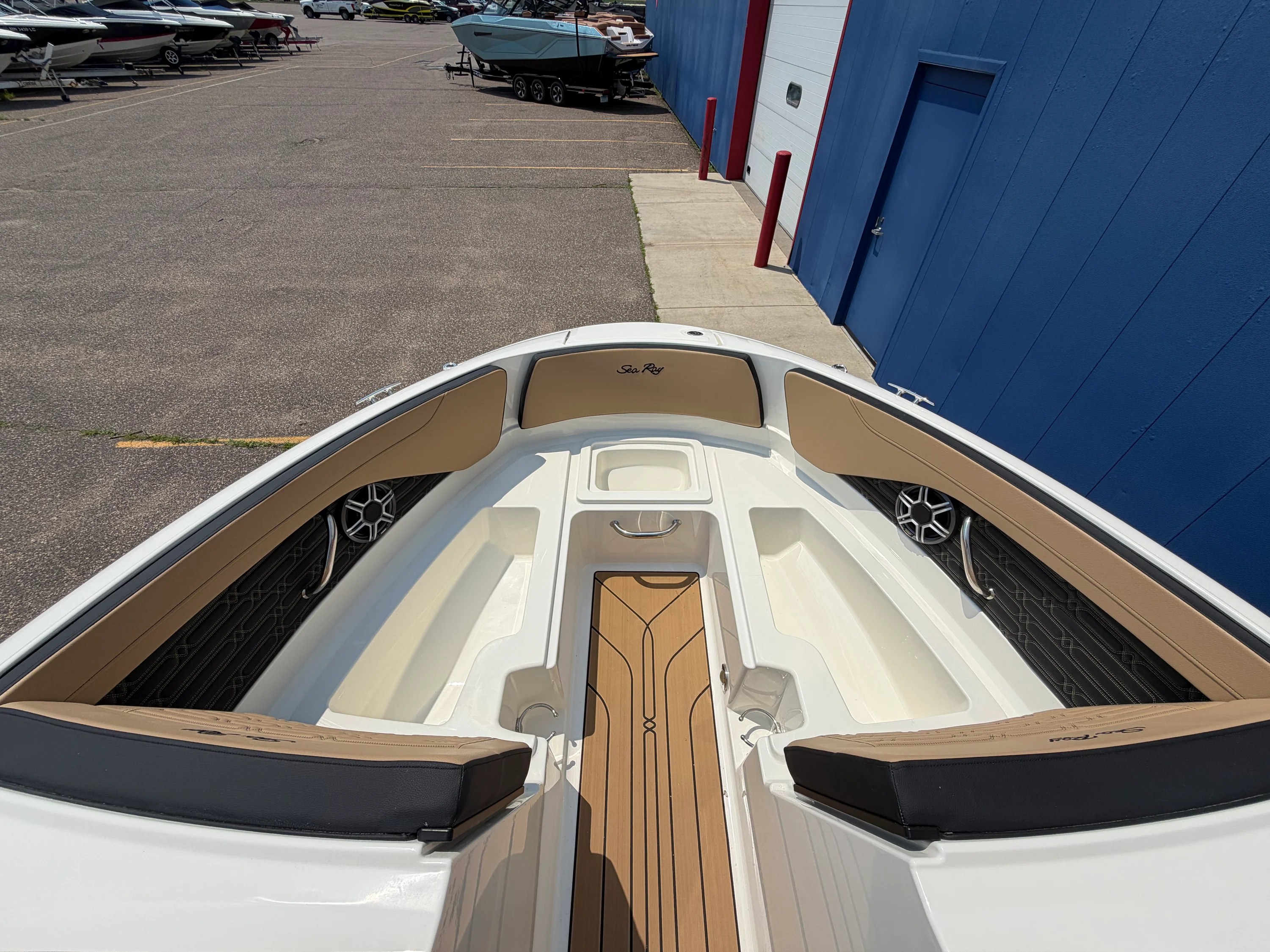 2026 Sea Ray SPX 210 Image Thumbnail #33