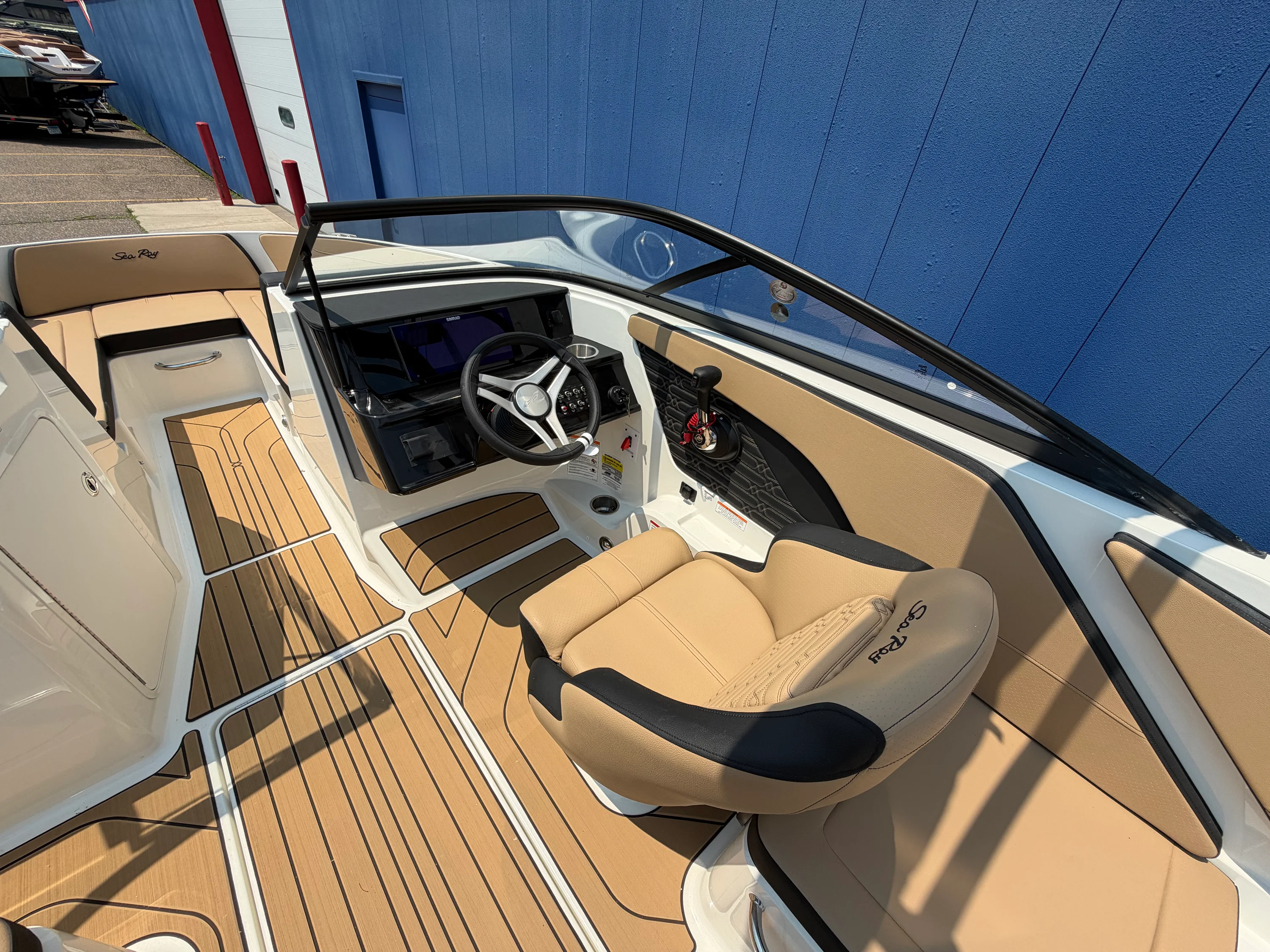 2026 Sea Ray SPX 210 Image Thumbnail #21