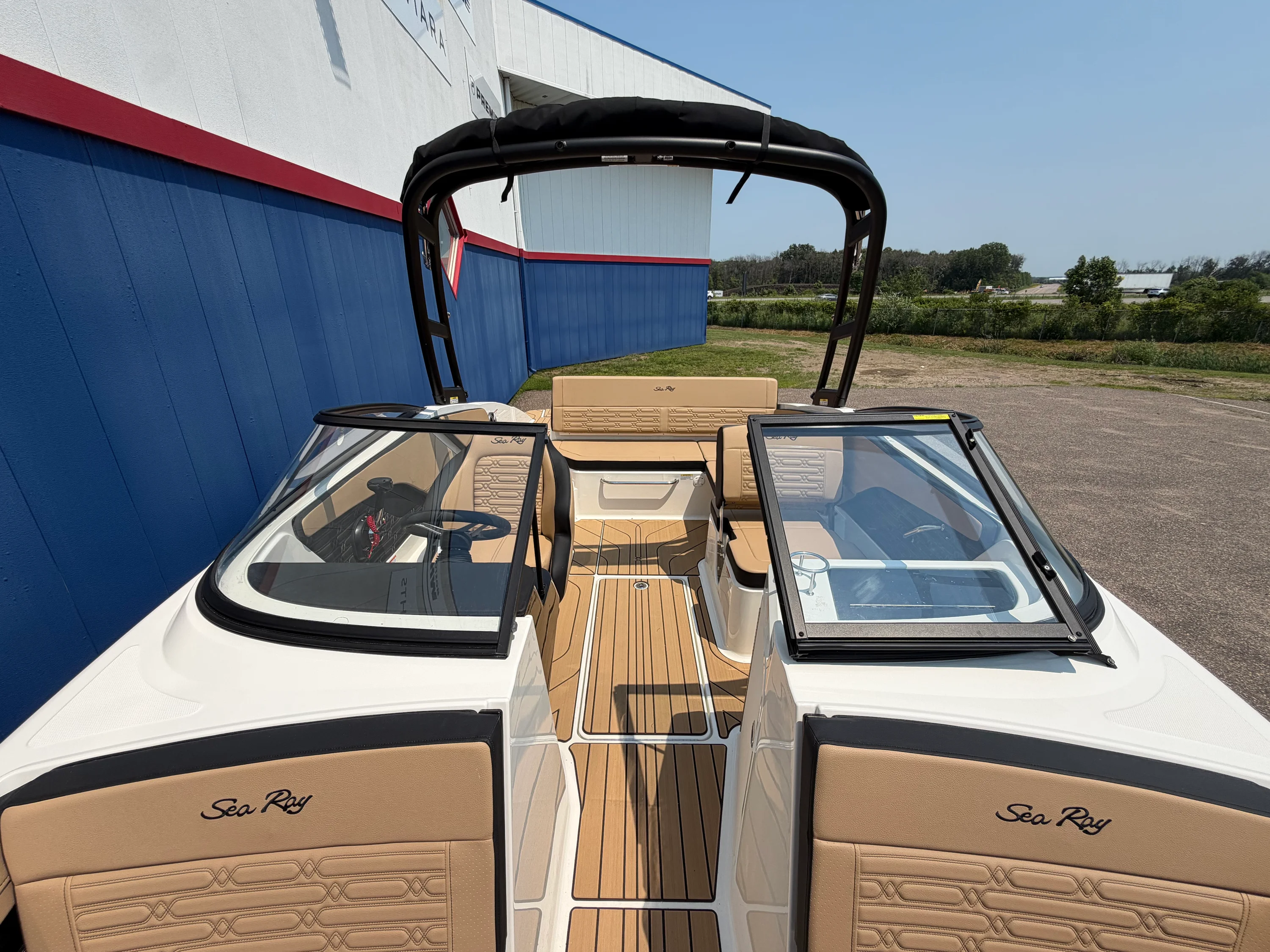 2026 Sea Ray SPX 210 Image Thumbnail #34
