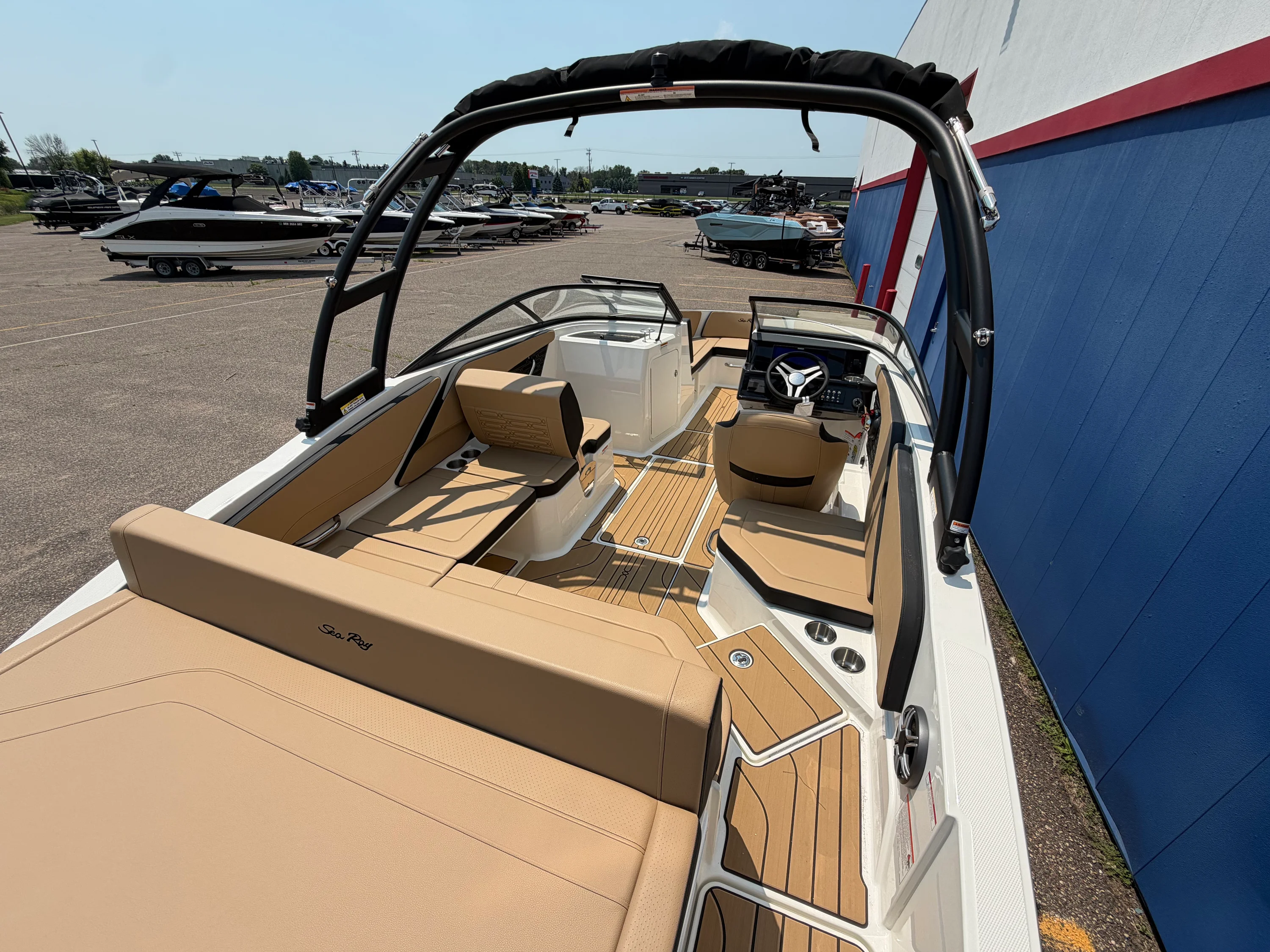 2026 Sea Ray SPX 210 Image Thumbnail #11