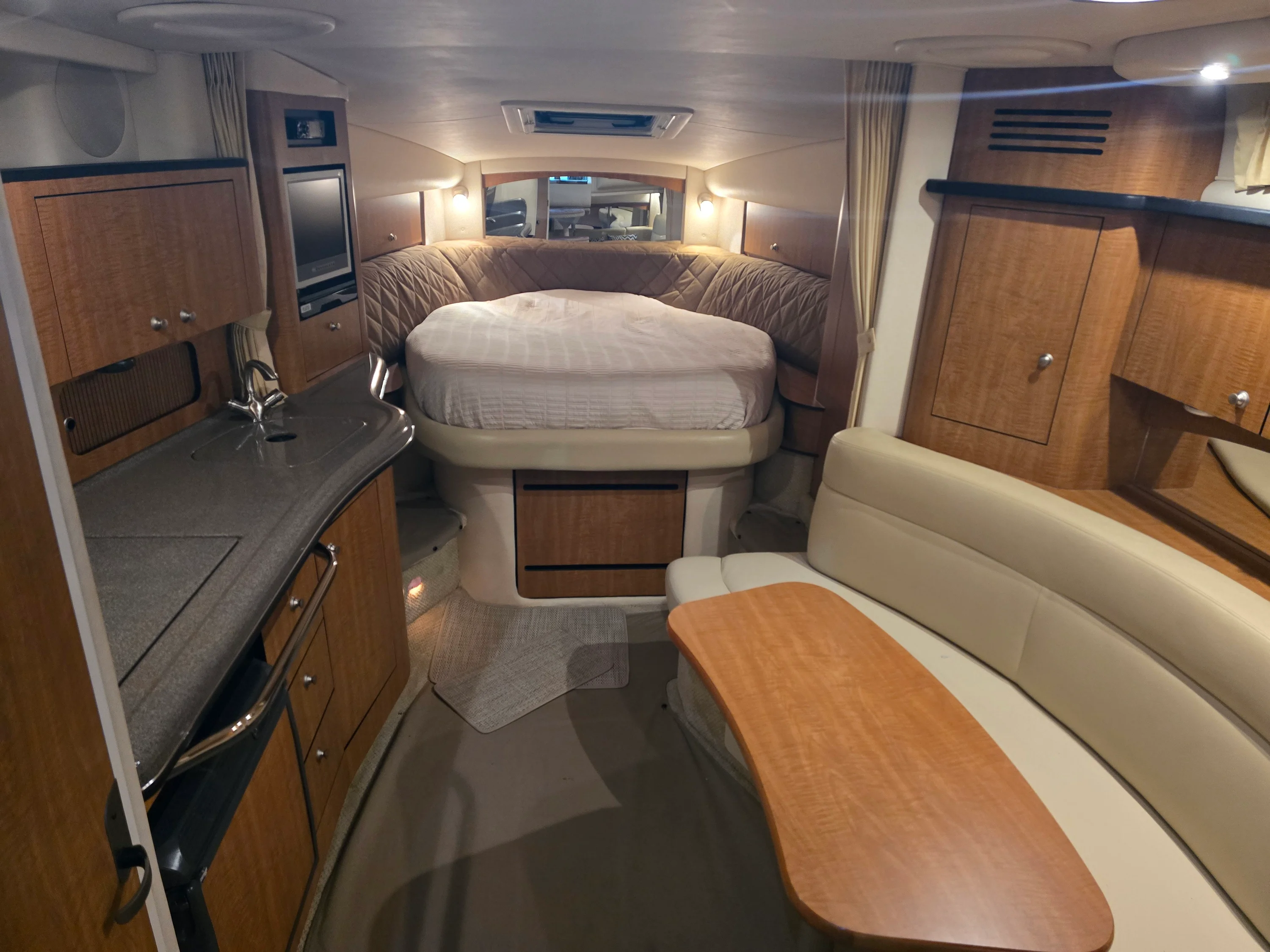 2006 Sea Ray 320 Sundancer Image Thumbnail #12