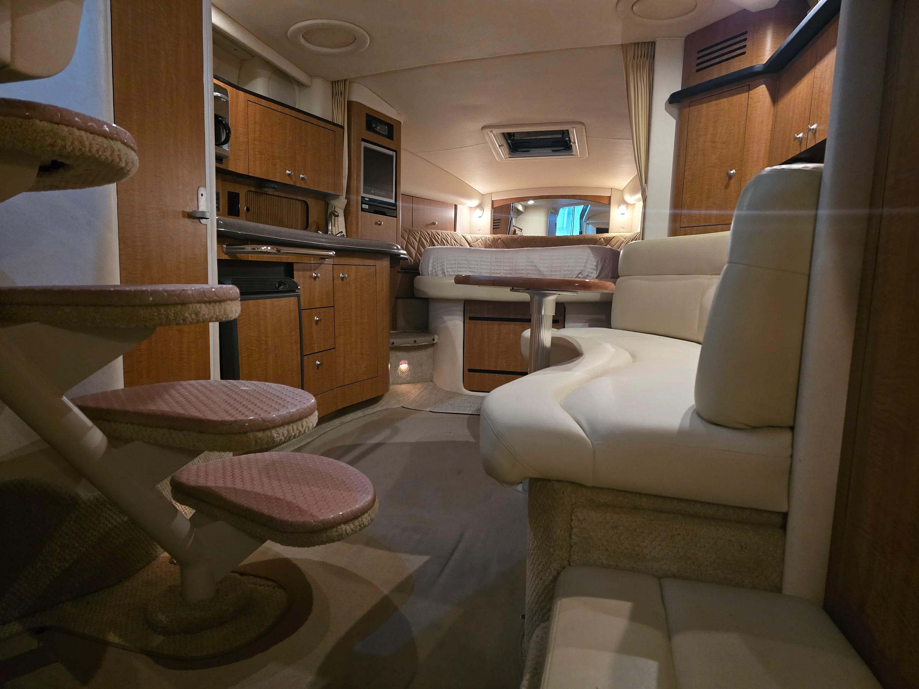 2006 Sea Ray 320 Sundancer Image Thumbnail #22