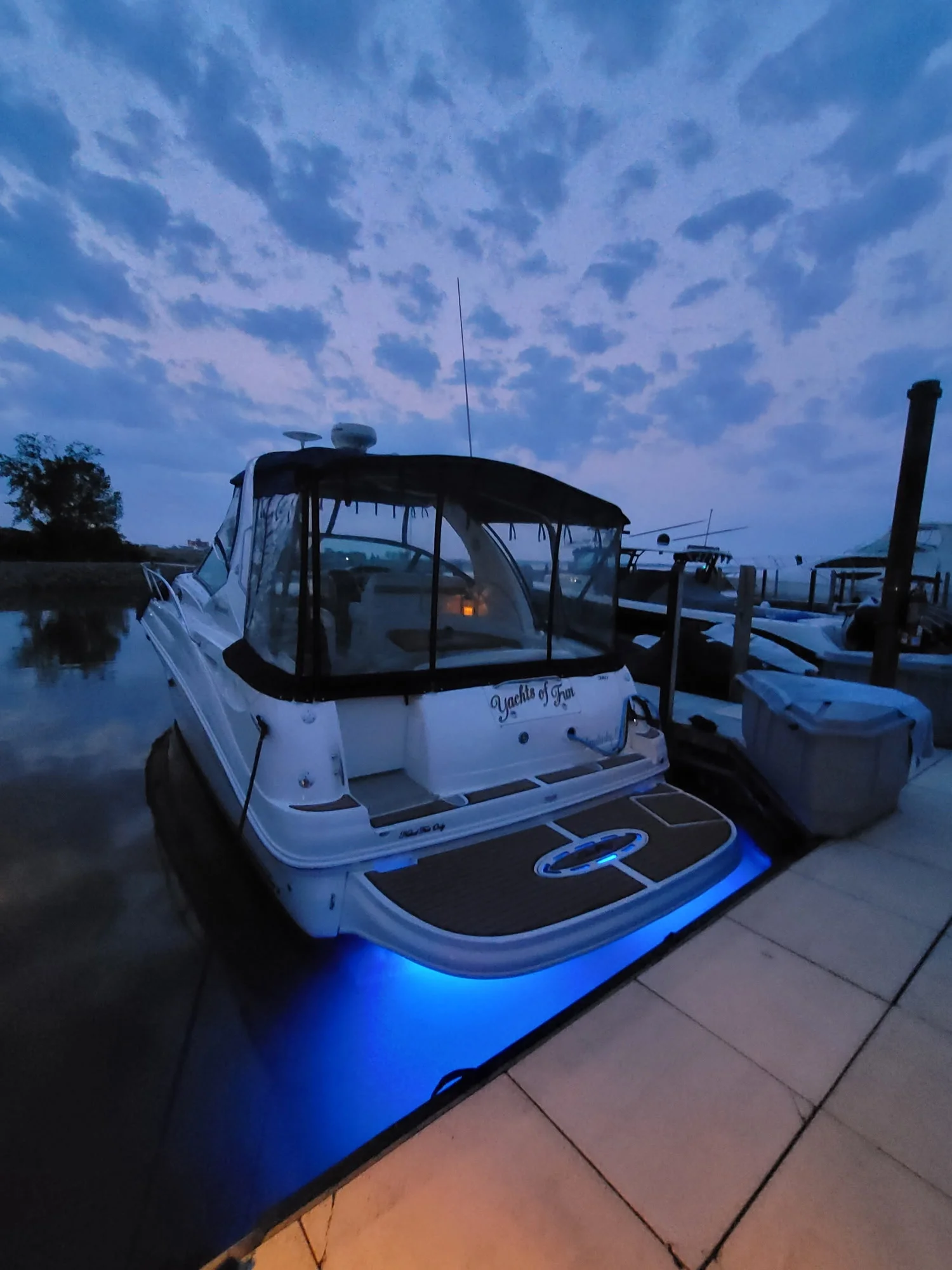 2006 Sea Ray 320 Sundancer Image Thumbnail #2