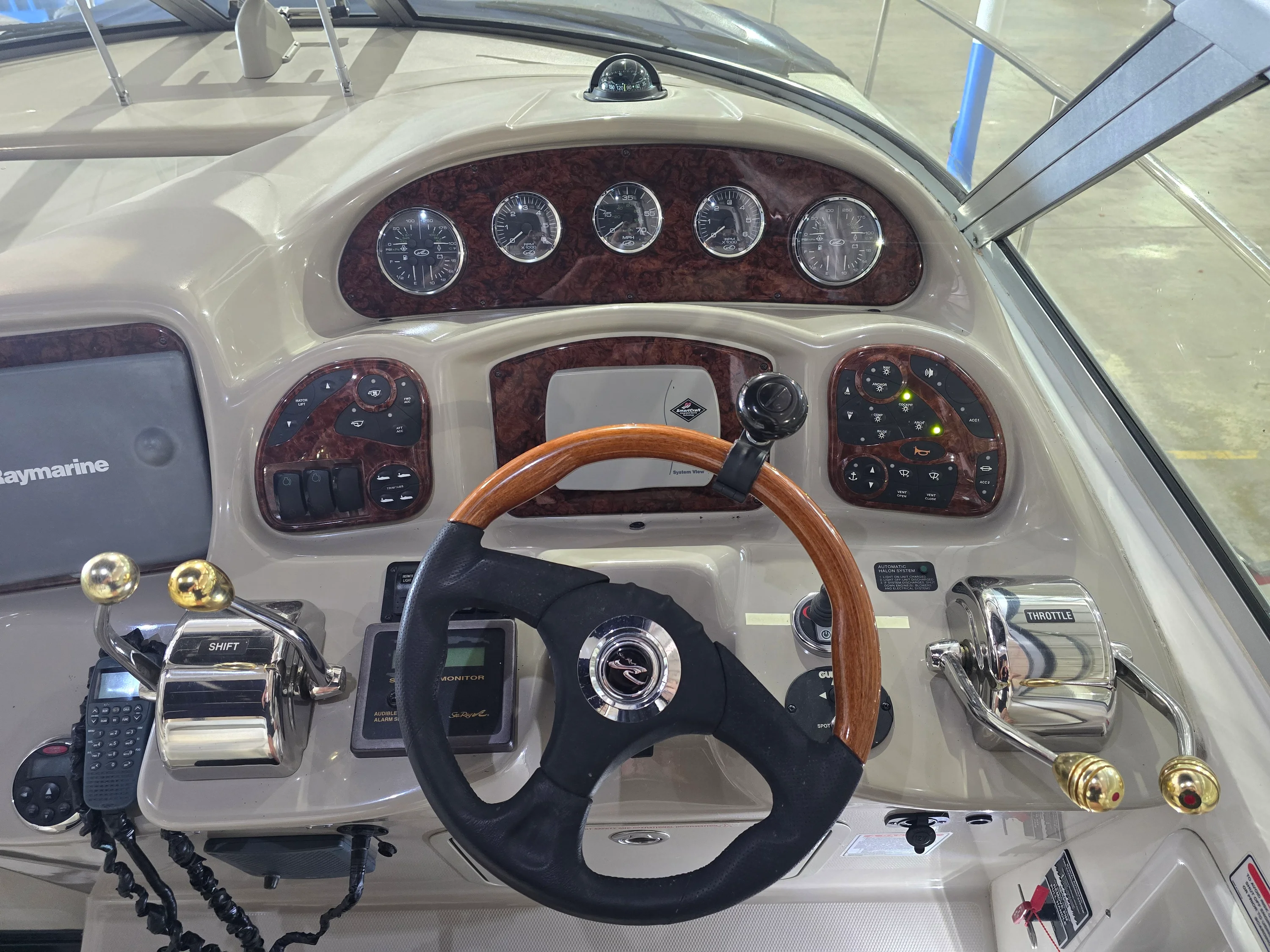 2006 Sea Ray 320 Sundancer Image Thumbnail #6