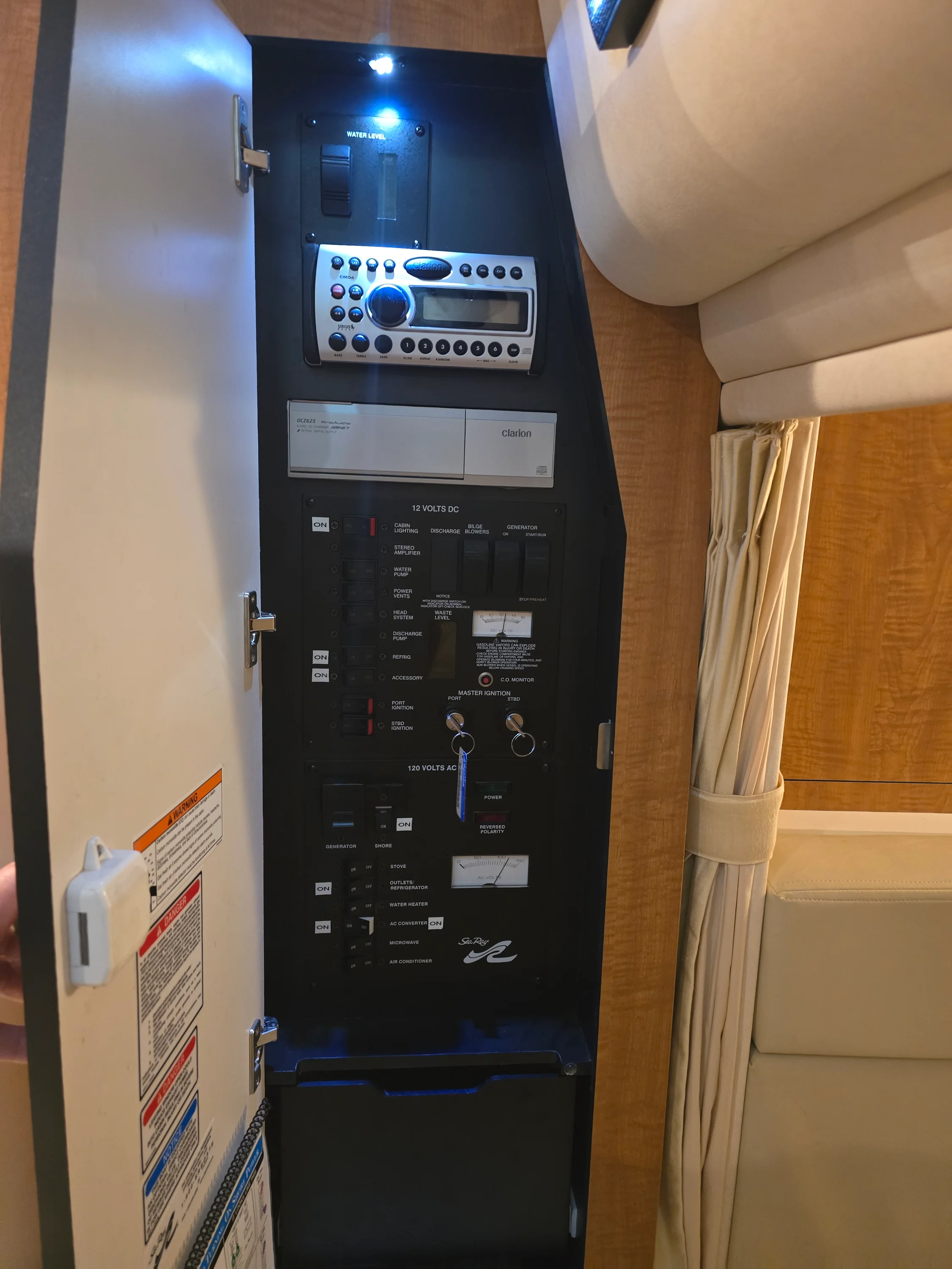 2006 Sea Ray 320 Sundancer Image Thumbnail #25