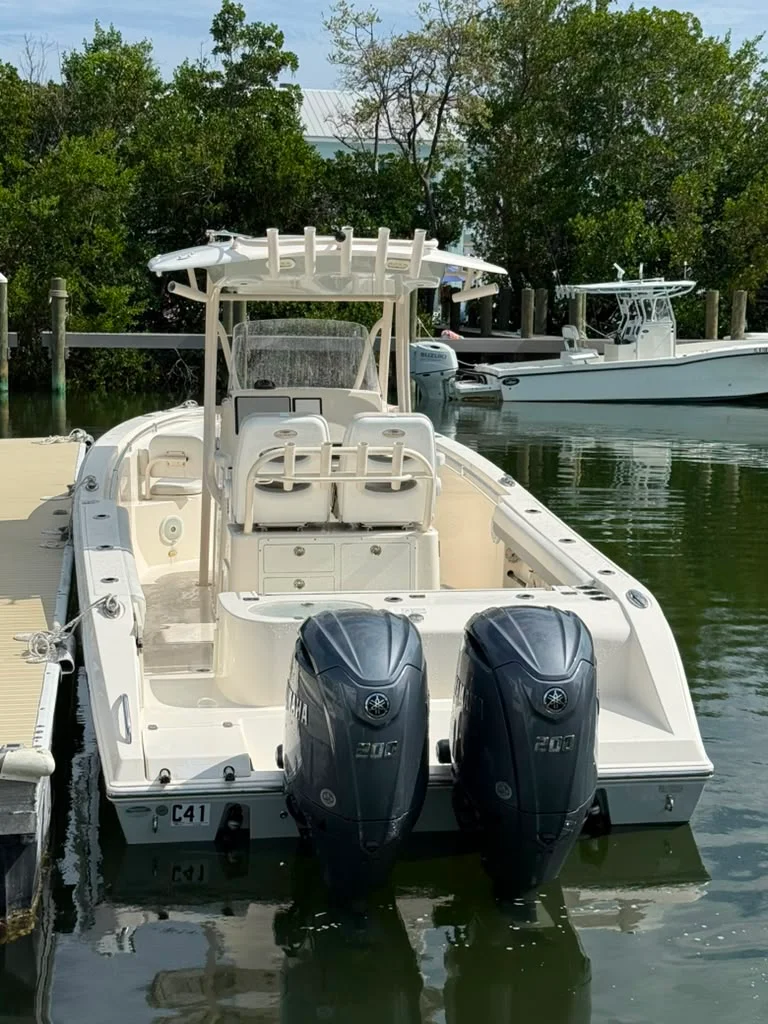 2018 Cobia 261 CENTER CONSOLE Image Thumbnail #22