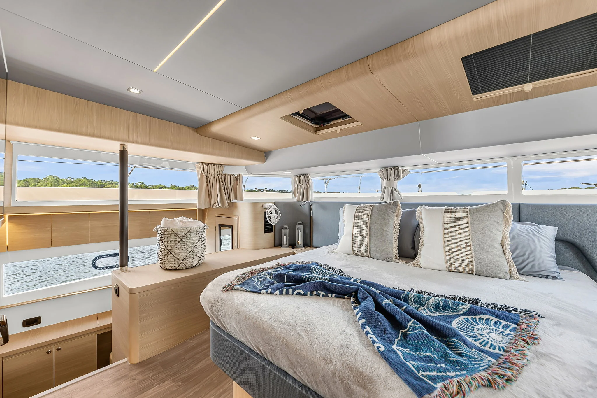 2025 Aquila 54 Yacht Image Thumbnail #13
