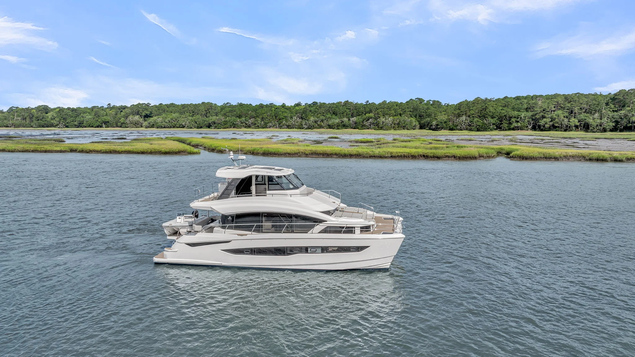 2025 Aquila 54 Yacht
