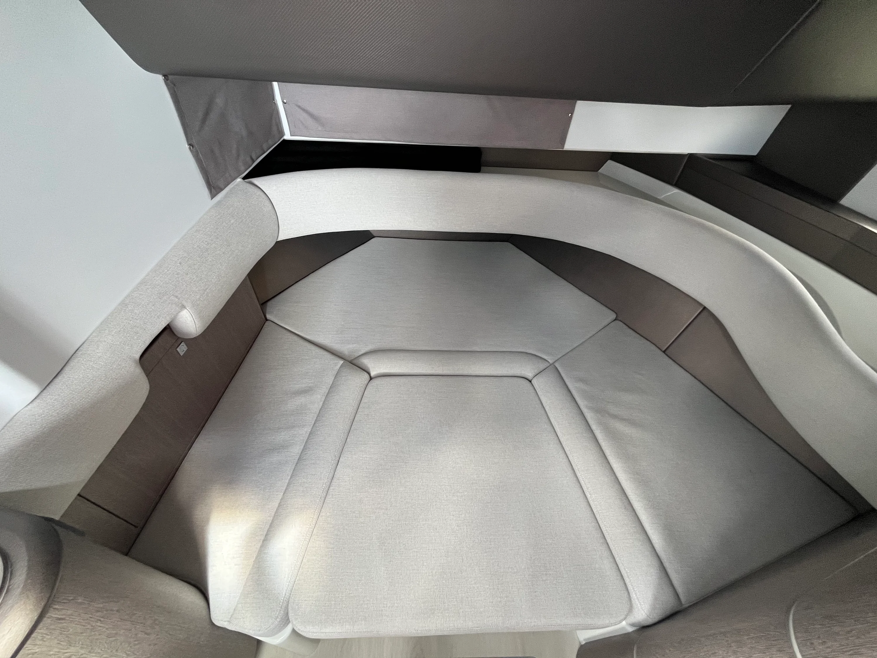 2025 Galeon 375 GTO Image Thumbnail #23