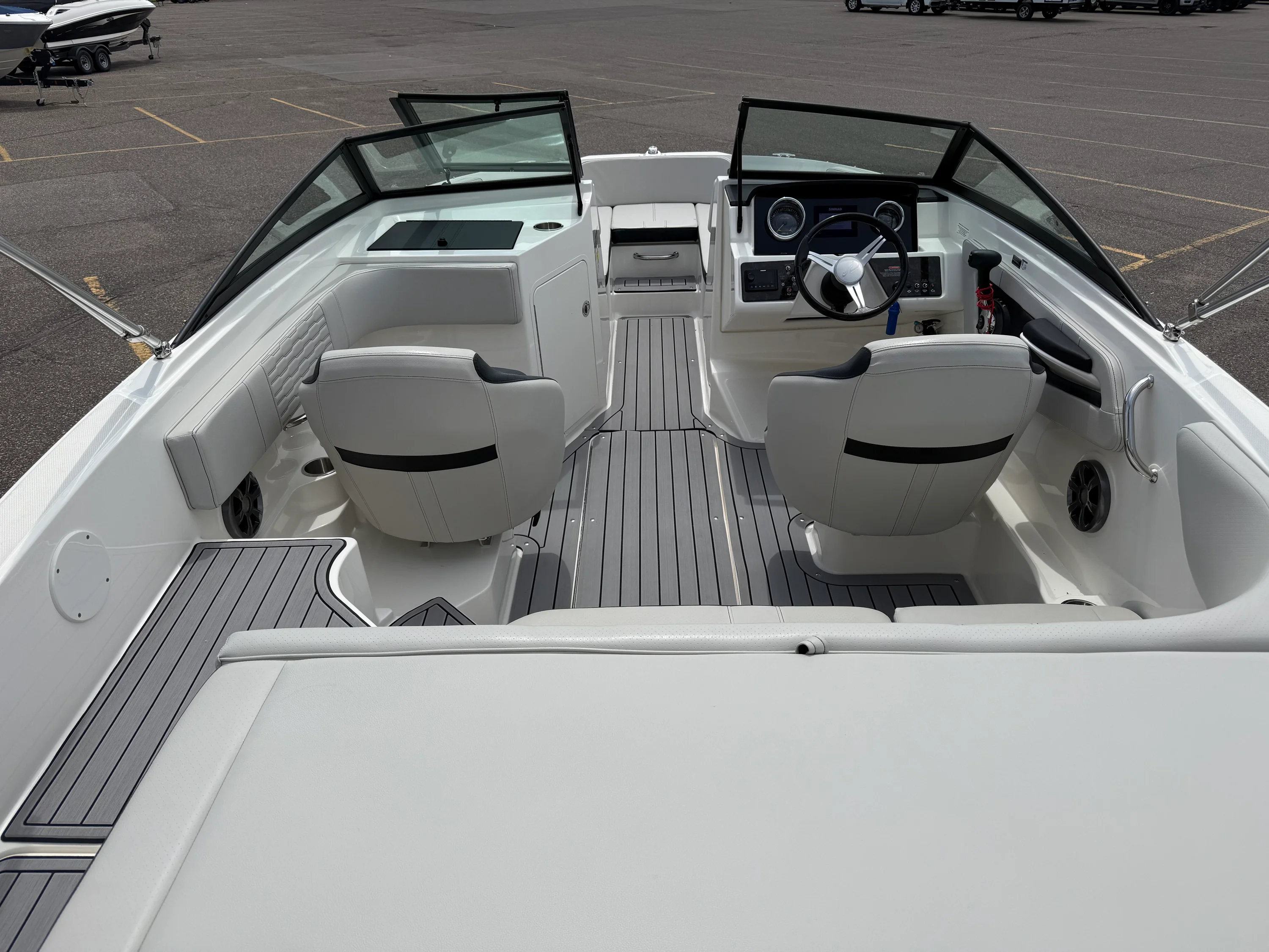 2021 Sea Ray SPX 190 Image Thumbnail #9