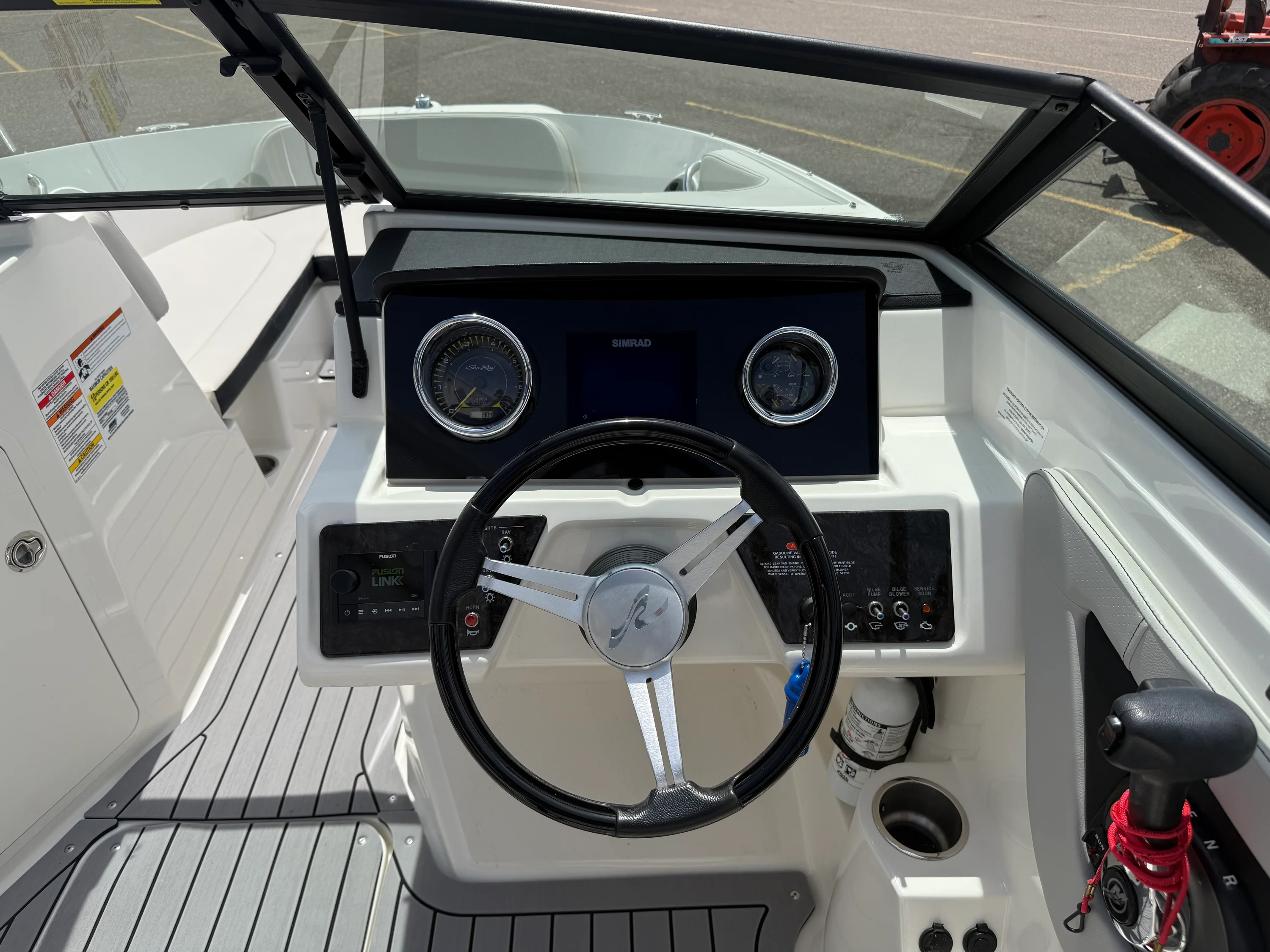 2021 Sea Ray SPX 190 Image Thumbnail #10