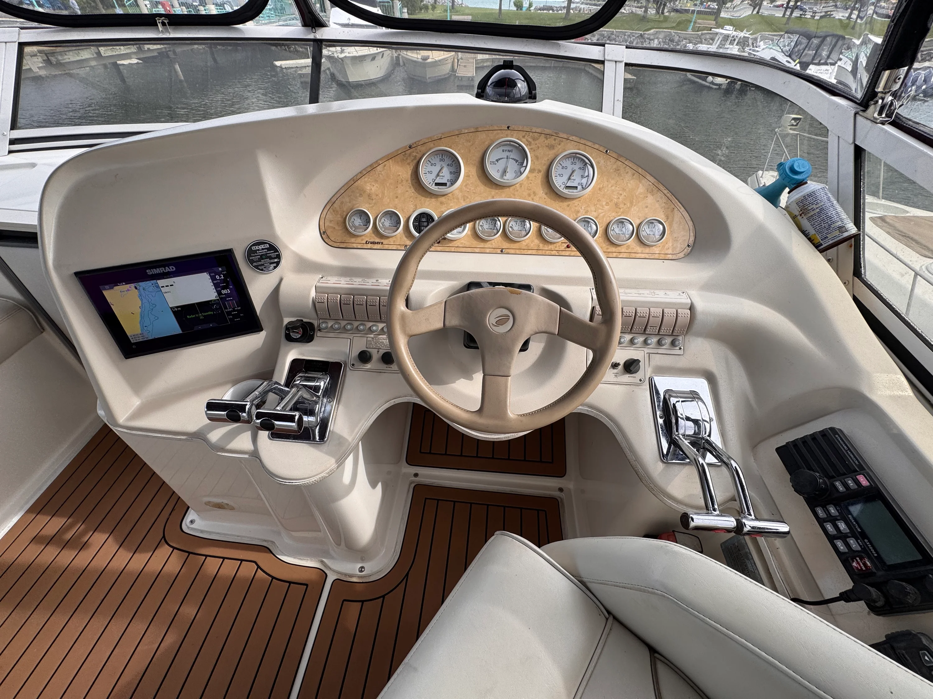 1998 Cruisers Yachts 3585 Image Thumbnail #22