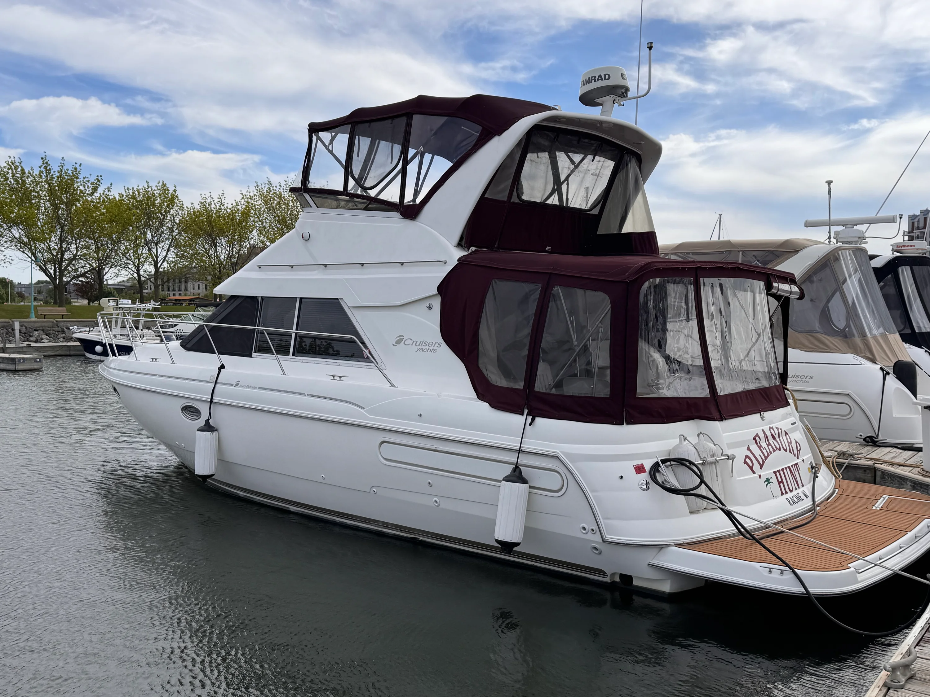 1998 Cruisers Yachts 3585 Image Thumbnail #4