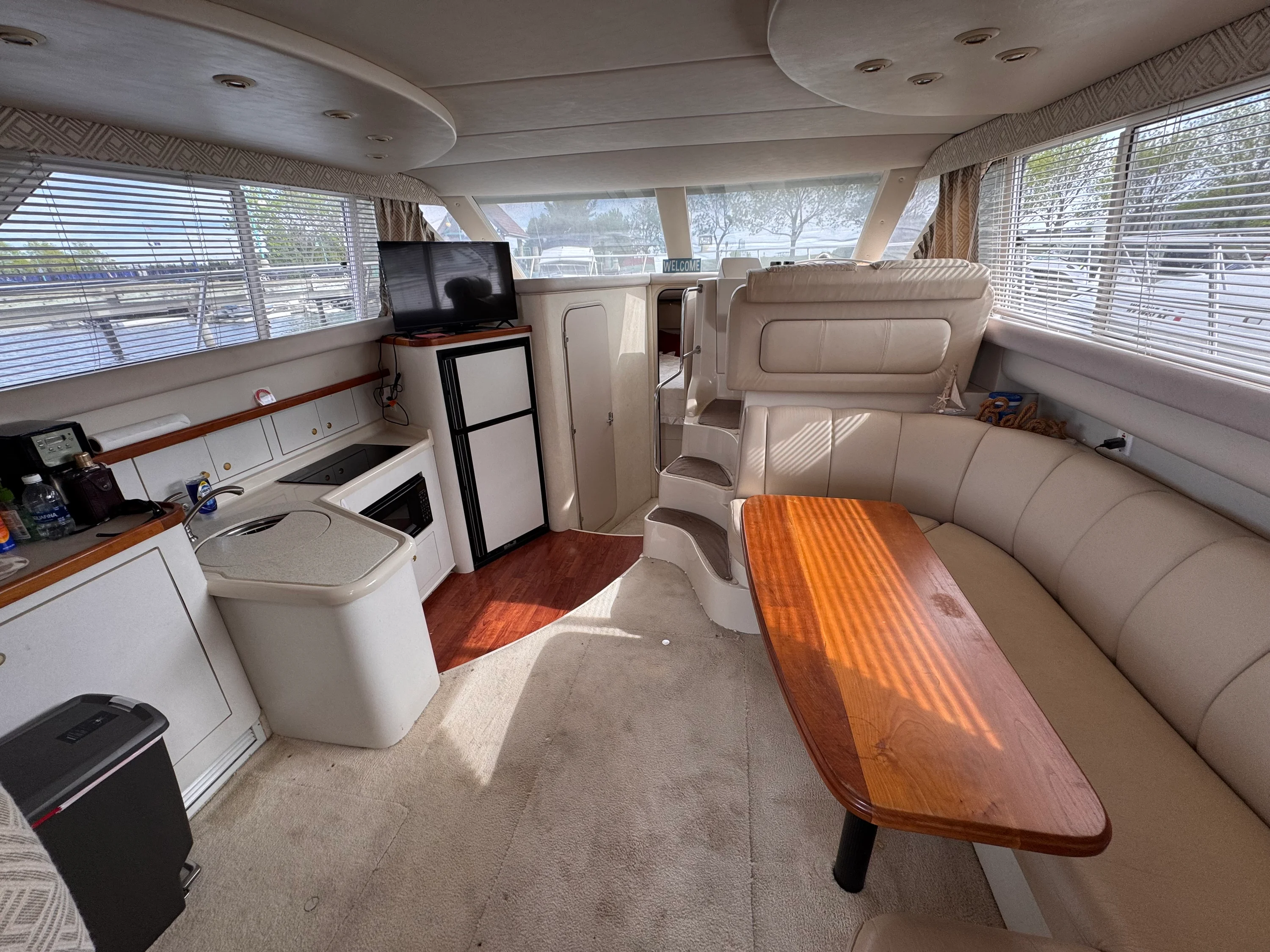 1998 Cruisers Yachts 3585 Image Thumbnail #10