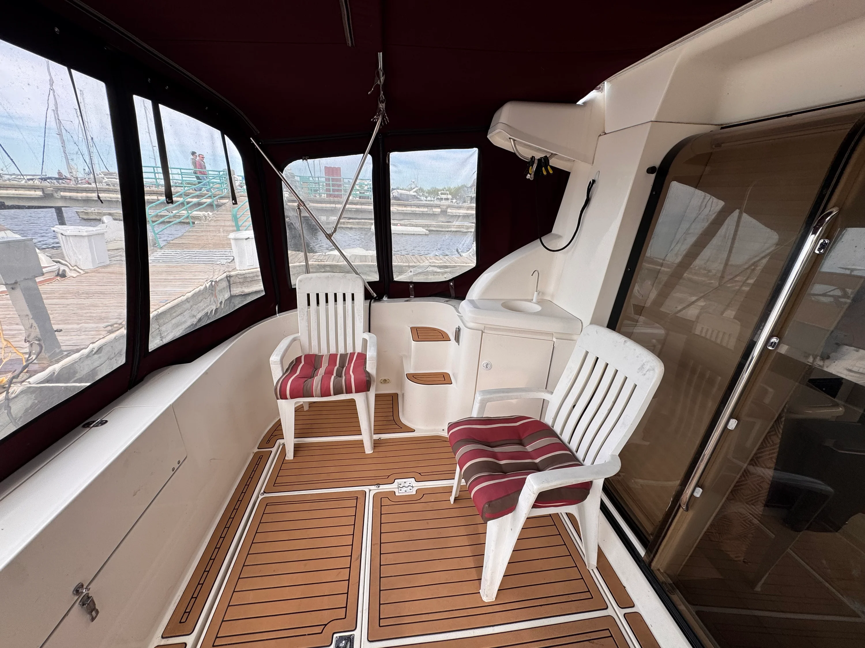 1998 Cruisers Yachts 3585 Image Thumbnail #8
