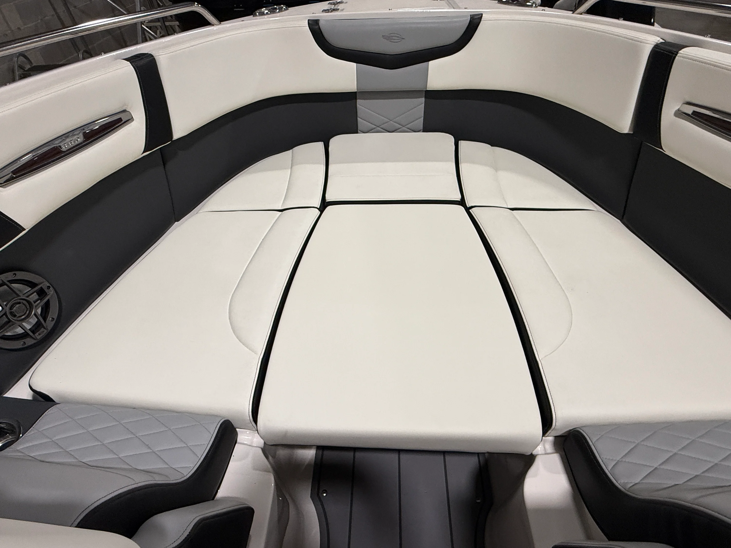 2023 Chaparral 267 SS Image Thumbnail #24