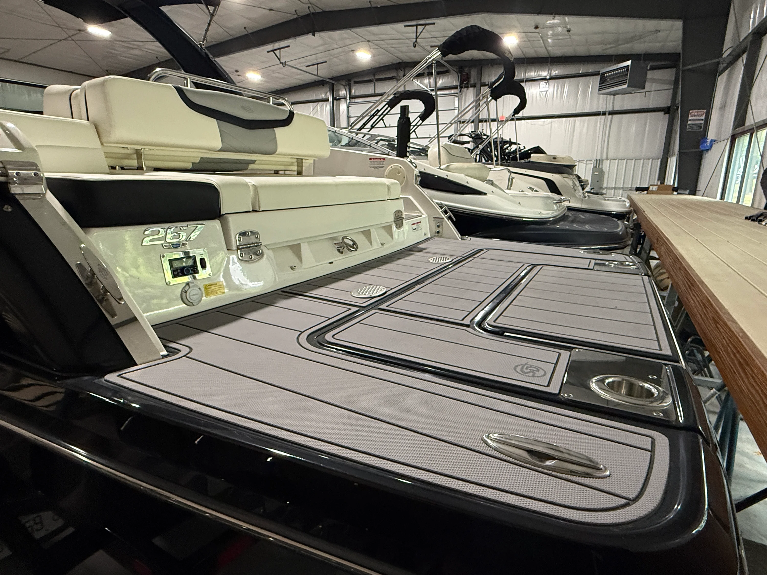 2023 Chaparral 267 SS Image Thumbnail #2