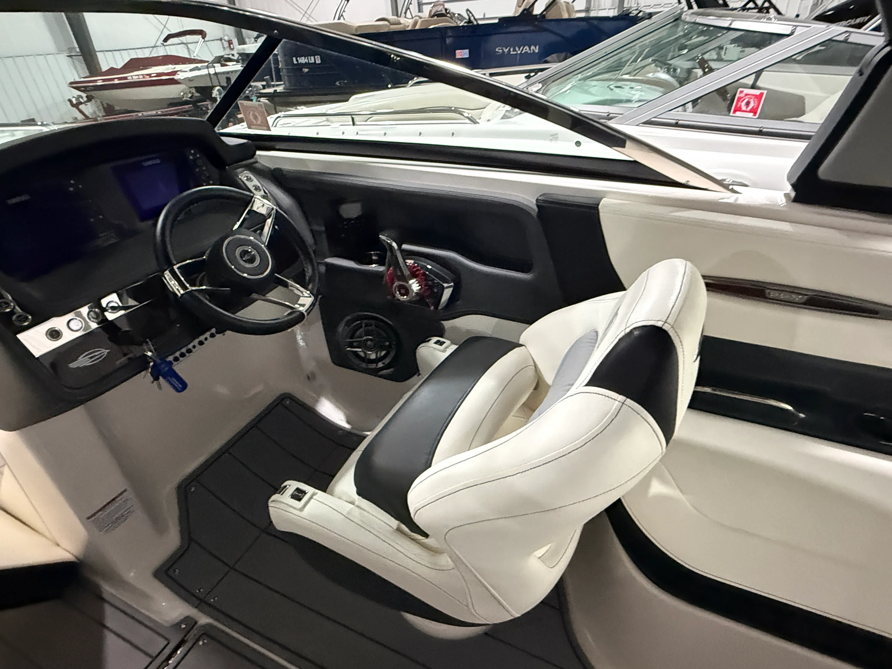 2023 Chaparral 267 SS Image Thumbnail #10