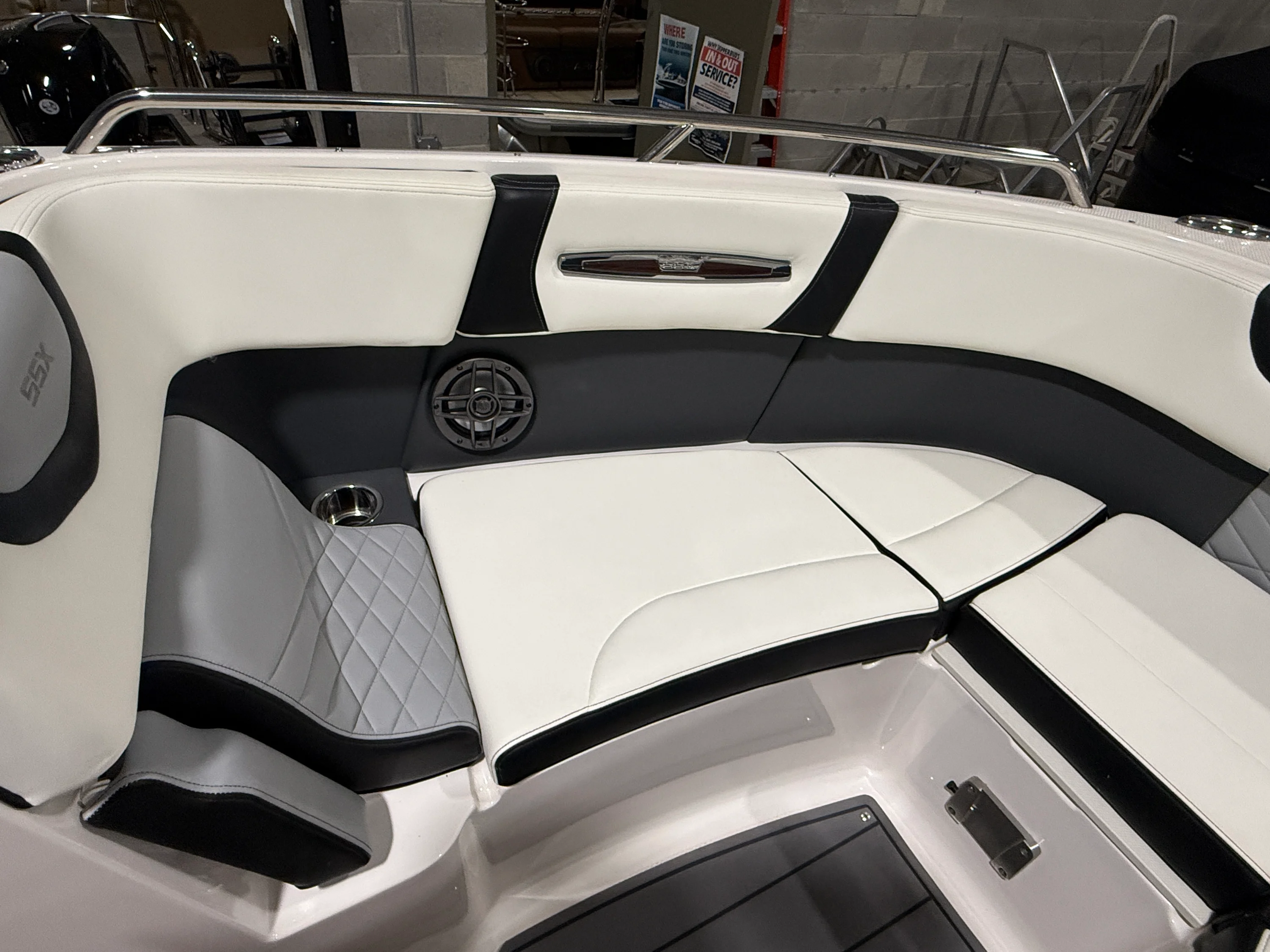 2023 Chaparral 267 SS Image Thumbnail #20