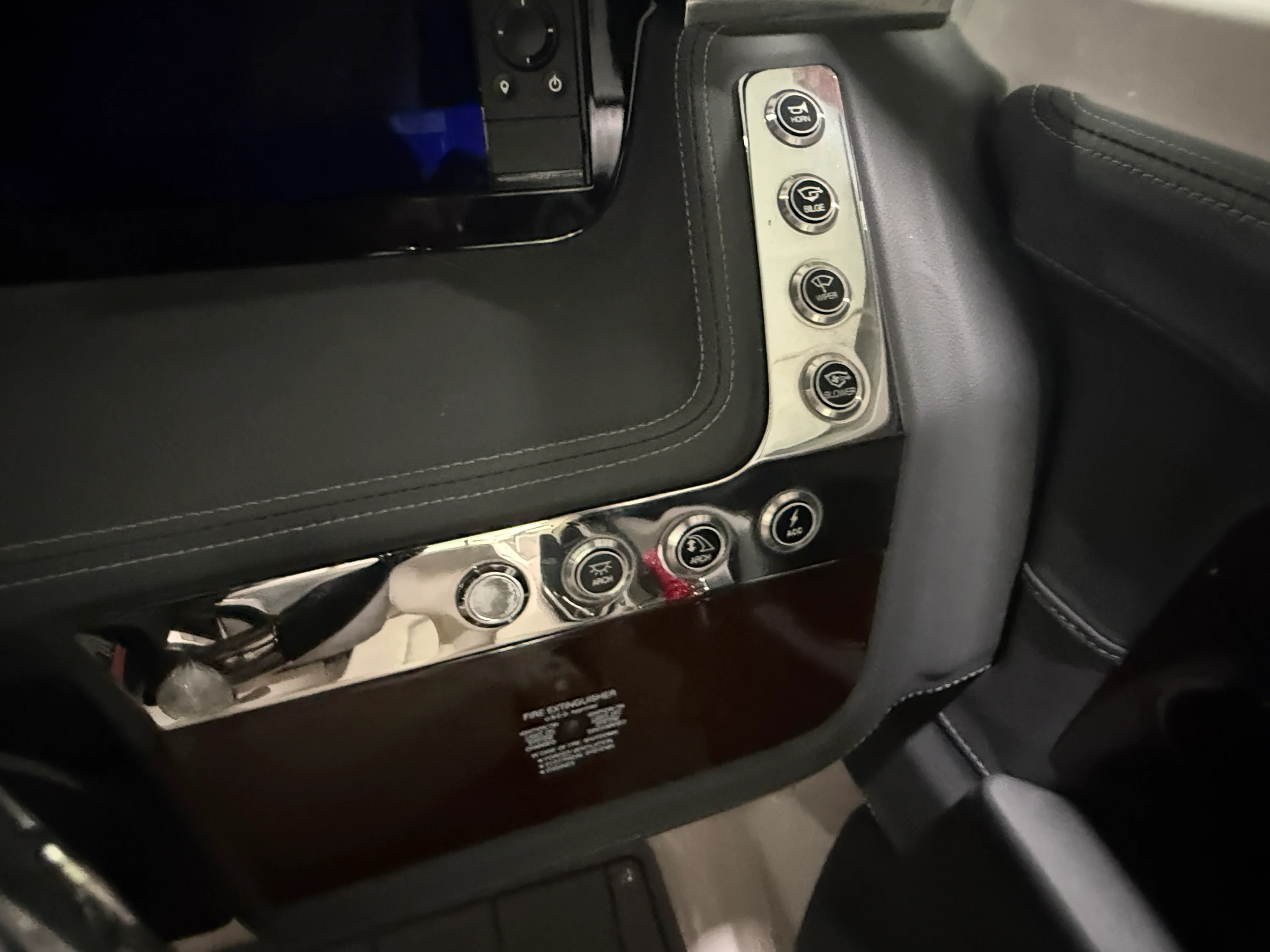 2023 Chaparral 267 SS Image Thumbnail #14