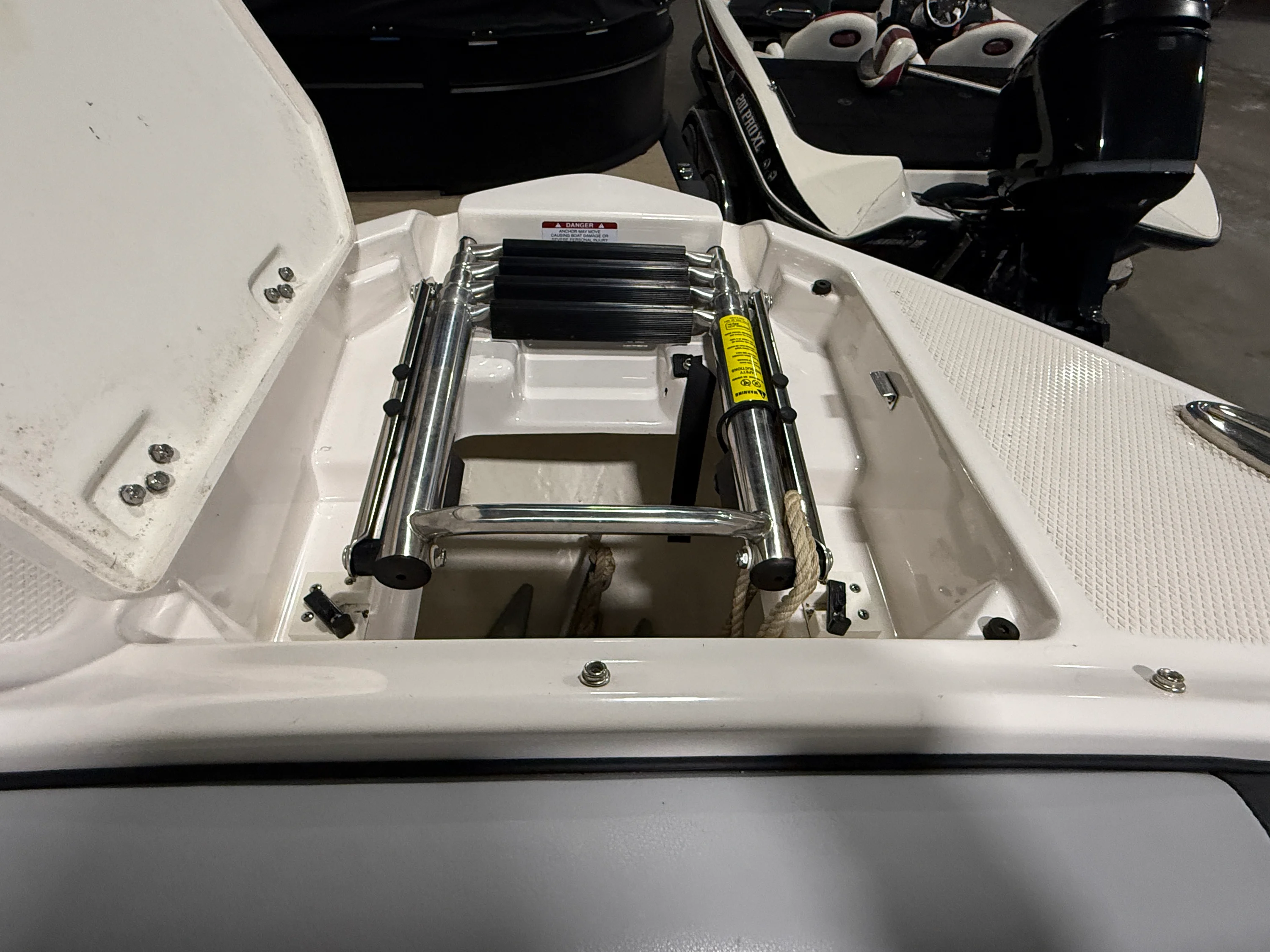 2023 Chaparral 267 SS Image Thumbnail #22