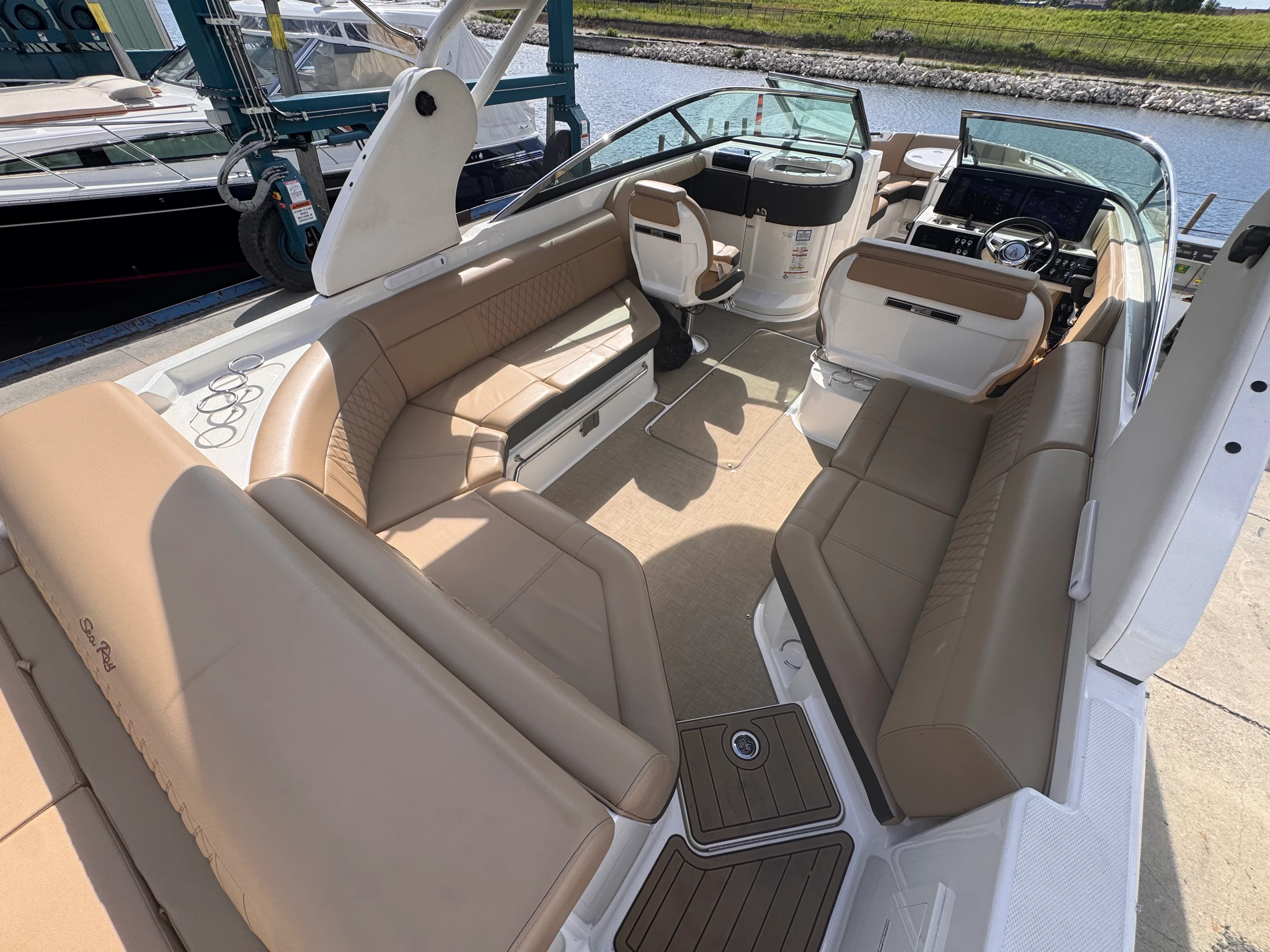 2019 Sea Ray 280 SLX Image Thumbnail #6