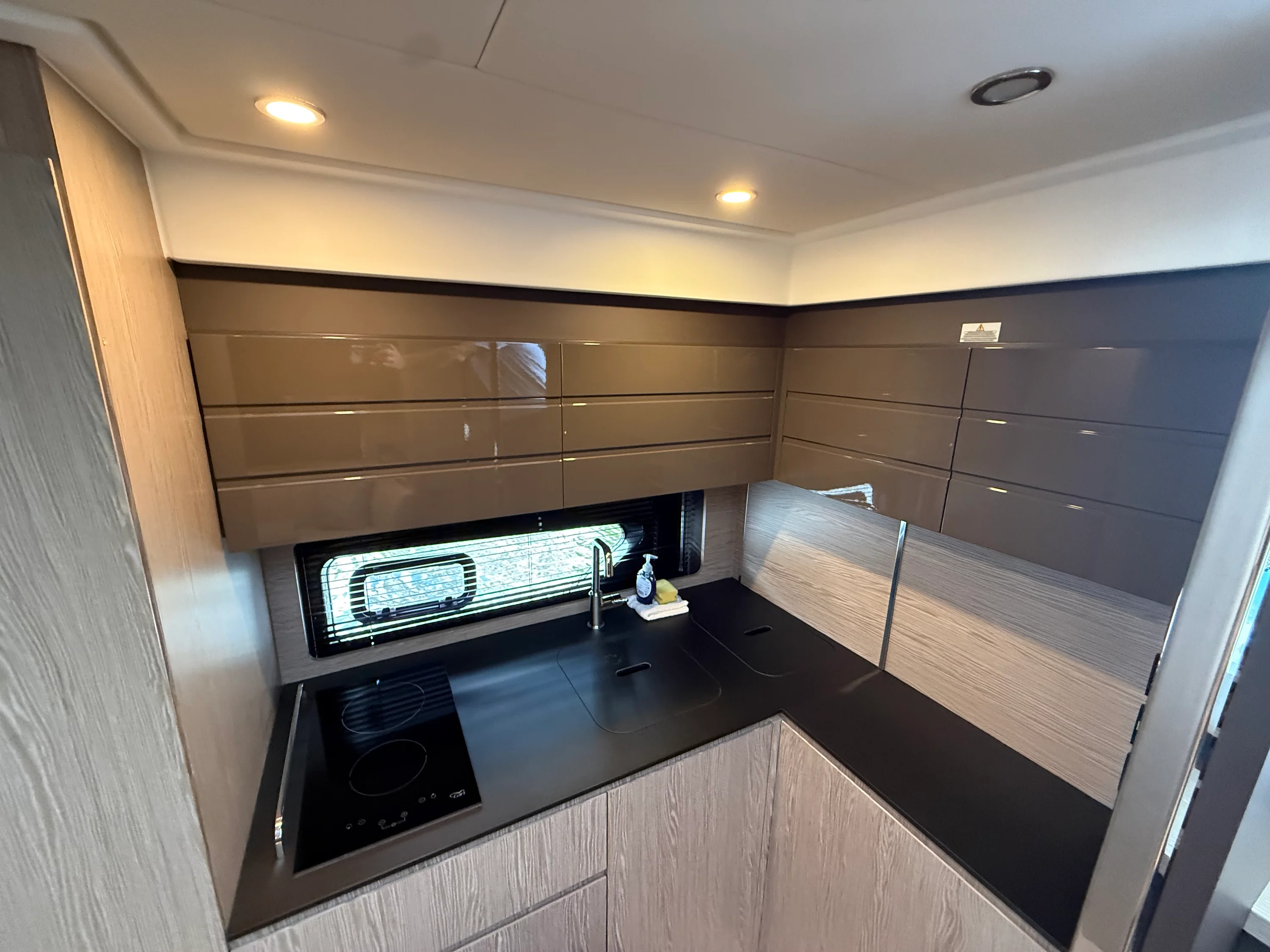 2021 Azimut 45 ATLANTIS Image Thumbnail #24