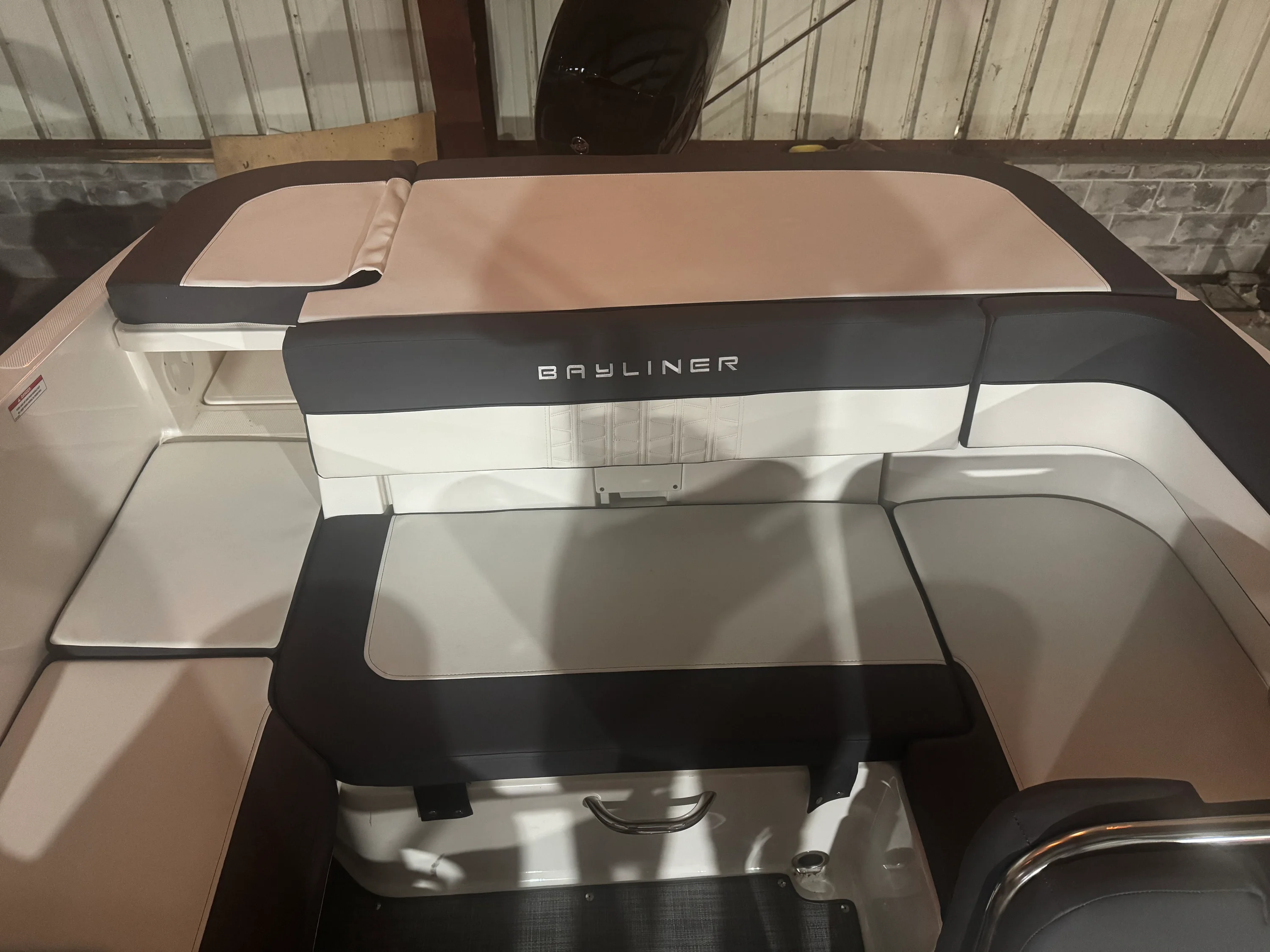 2022 Bayliner VR6 Image Thumbnail #3