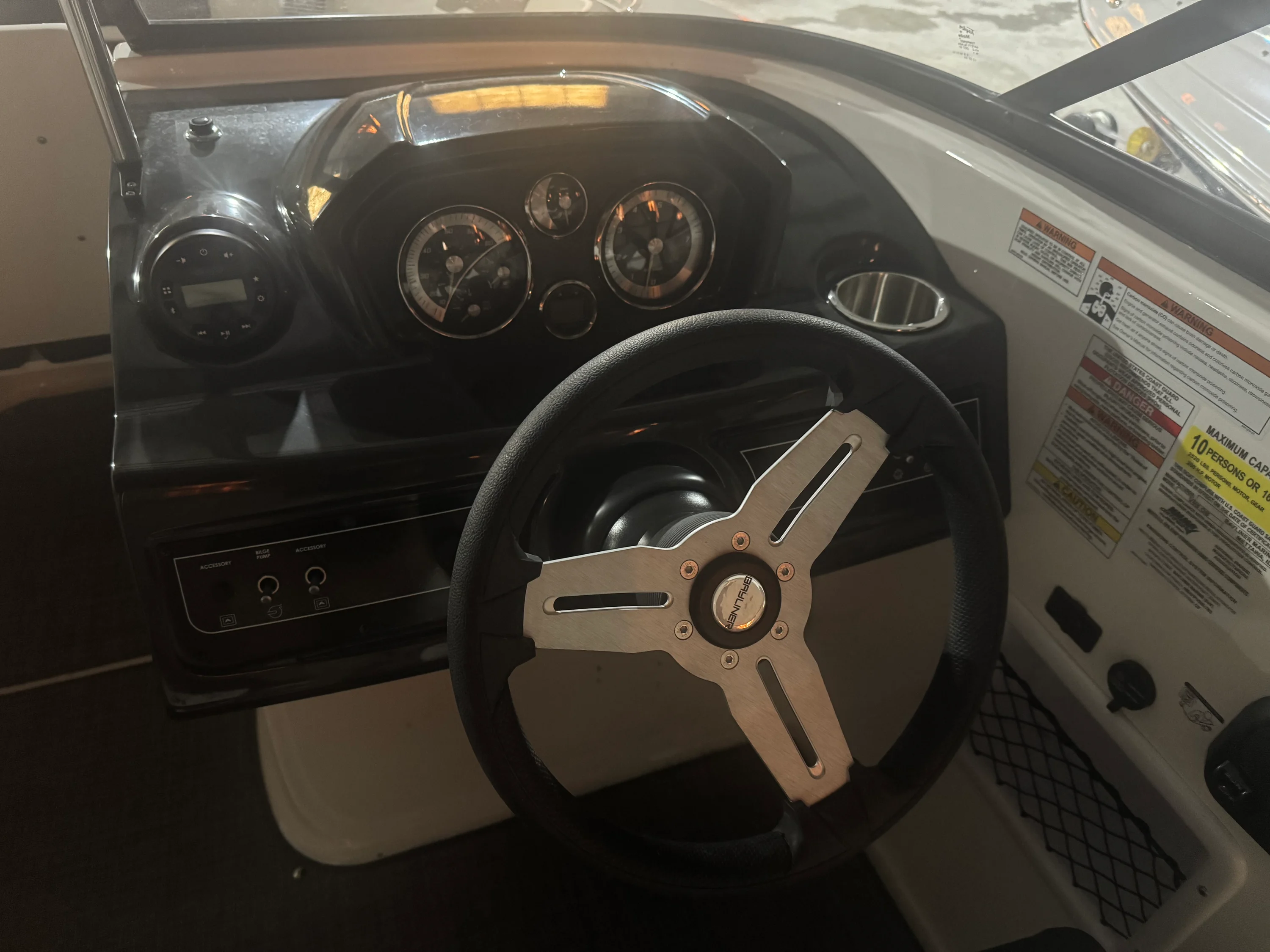2022 Bayliner VR6 Image Thumbnail #6